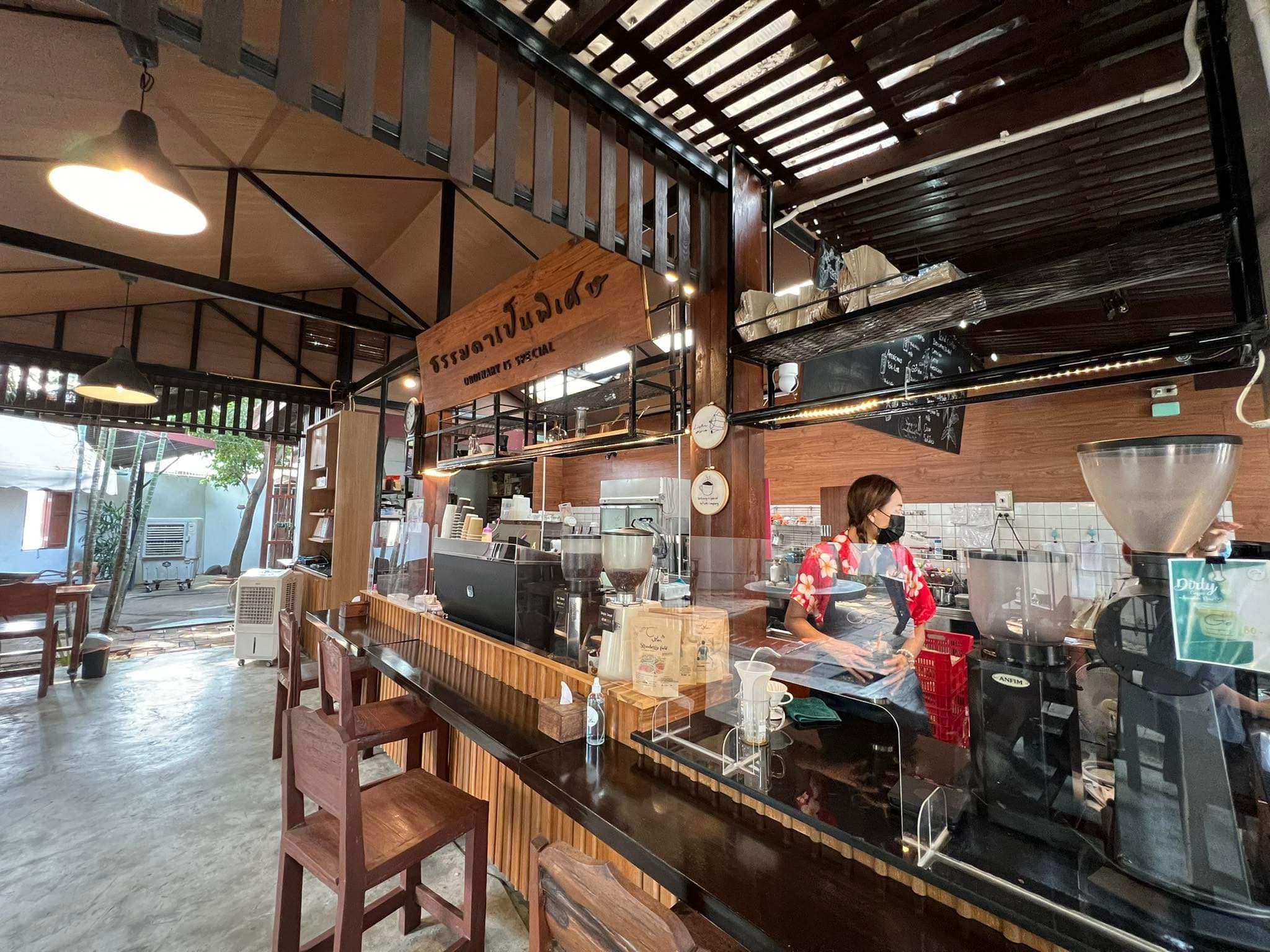 Mixirista Lampang, TIN’N, Wooden House Cafe', Karpenter cafe&amp;bake, Secret Garden Cafe, บ้านนอกคาเฟ่, Kin Cafe' Lampang, ณ หิรัญ คาเฟ่, Himwang Café, ไอหย๋า ปังนม, Dezato Cafe, อาร์มแชร์ คาเฟ่, โก๋กาแฟ ธรรมดาเป็นพิเศษ, Nalalin Home Cafe-Lampang, NOP Cafe&amp;Bistro, ก๋างต้ง, Moungngwezin