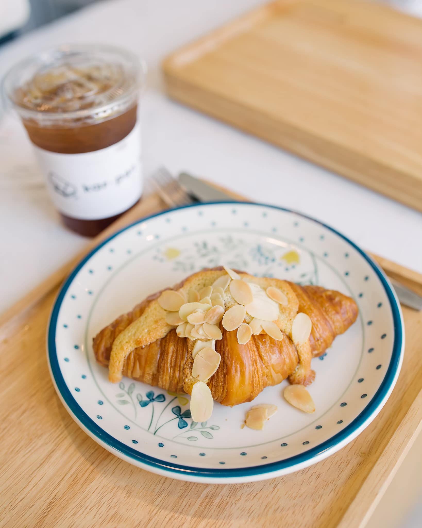 Mixirista Lampang, TIN’N, Wooden House Cafe', Karpenter cafe&amp;bake, Secret Garden Cafe, บ้านนอกคาเฟ่, Kin Cafe' Lampang, ณ หิรัญ คาเฟ่, Himwang Café, ไอหย๋า ปังนม, Dezato Cafe, อาร์มแชร์ คาเฟ่, โก๋กาแฟ ธรรมดาเป็นพิเศษ, Nalalin Home Cafe-Lampang, NOP Cafe&amp;Bistro, ก๋างต้ง, Moungngwezin