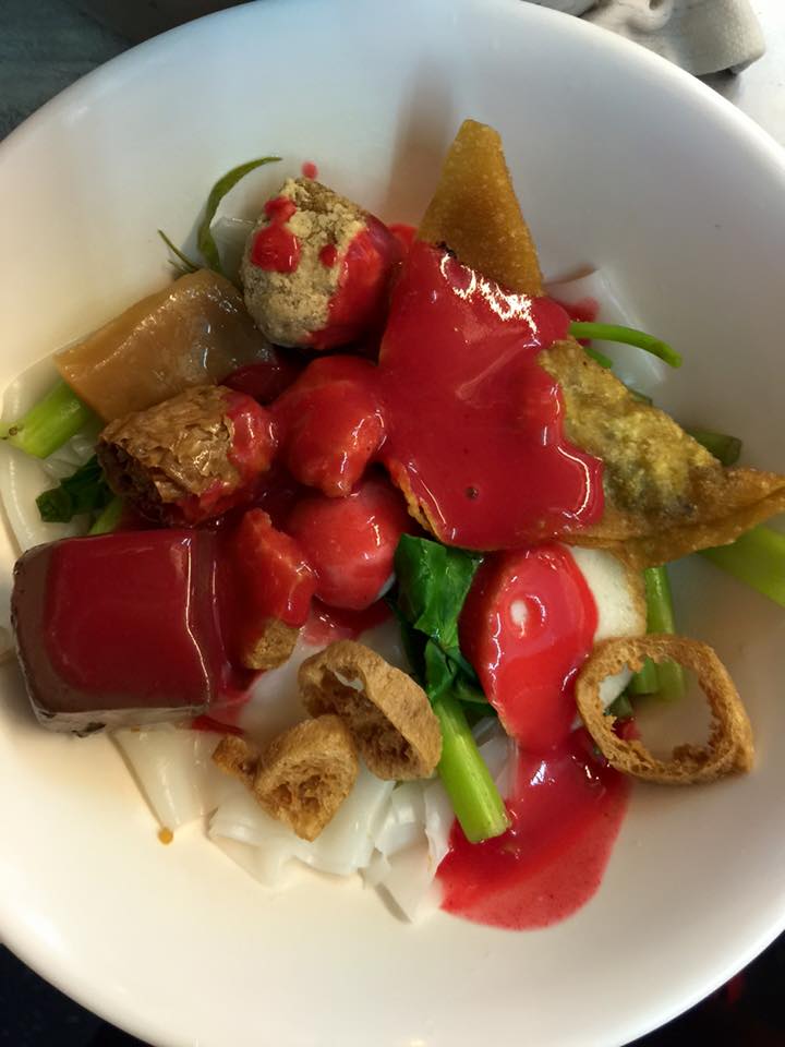 Ailati Resto, แสนยอด, ต๋องเต็มโต๊ะ, สาขาซอยเจริญกรุง 44, 80/20 bkk, ก๋วยเตี๋ยวเย็นตาโฟเกี๊ยวโต - บางรัก, โบ๊ยเกี๊ยเจ๊เนี๊ยวบางรัก, บุญทรัพย์คุณหลวง, นายเม้ง บะหมี่ปู เกี๊ยวกุ้งยักษ์, ทอดมันกวางตุ้ง สีนวล, เอ๋กระเพาะปลา ตรอกซุง, Panlee Bakery, ประจักษ์, ขาหมูตรอกซุงบางรัก เจ้าเก่า, ข้าวต้มปลา (กิมโป้), ข้าวขาหมูตีสาม, Hoklong Restaurant