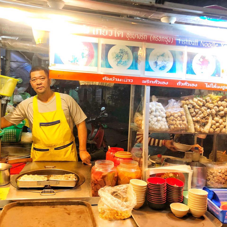 Ailati Resto, แสนยอด, ต๋องเต็มโต๊ะ, สาขาซอยเจริญกรุง 44, 80/20 bkk, ก๋วยเตี๋ยวเย็นตาโฟเกี๊ยวโต - บางรัก, โบ๊ยเกี๊ยเจ๊เนี๊ยวบางรัก, บุญทรัพย์คุณหลวง, นายเม้ง บะหมี่ปู เกี๊ยวกุ้งยักษ์, ทอดมันกวางตุ้ง สีนวล, เอ๋กระเพาะปลา ตรอกซุง, Panlee Bakery, ประจักษ์, ขาหมูตรอกซุงบางรัก เจ้าเก่า, ข้าวต้มปลา (กิมโป้), ข้าวขาหมูตีสาม, Hoklong Restaurant