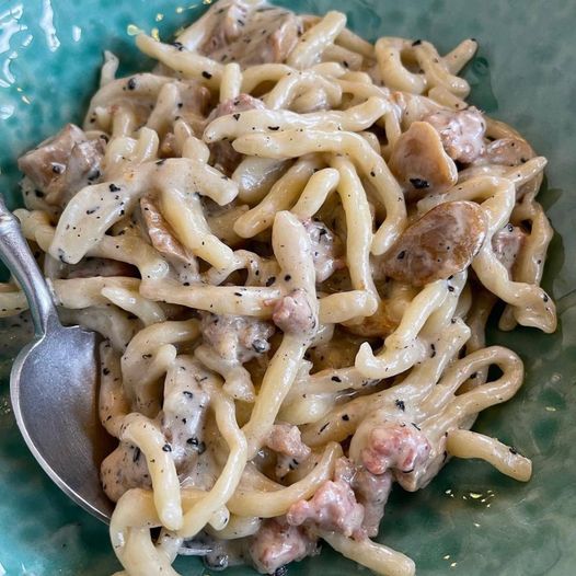 Ailati Resto, แสนยอด, ต๋องเต็มโต๊ะ, สาขาซอยเจริญกรุง 44, 80/20 bkk, ก๋วยเตี๋ยวเย็นตาโฟเกี๊ยวโต - บางรัก, โบ๊ยเกี๊ยเจ๊เนี๊ยวบางรัก, บุญทรัพย์คุณหลวง, นายเม้ง บะหมี่ปู เกี๊ยวกุ้งยักษ์, ทอดมันกวางตุ้ง สีนวล, เอ๋กระเพาะปลา ตรอกซุง, Panlee Bakery, ประจักษ์, ขาหมูตรอกซุงบางรัก เจ้าเก่า, ข้าวต้มปลา (กิมโป้), ข้าวขาหมูตีสาม, Hoklong Restaurant