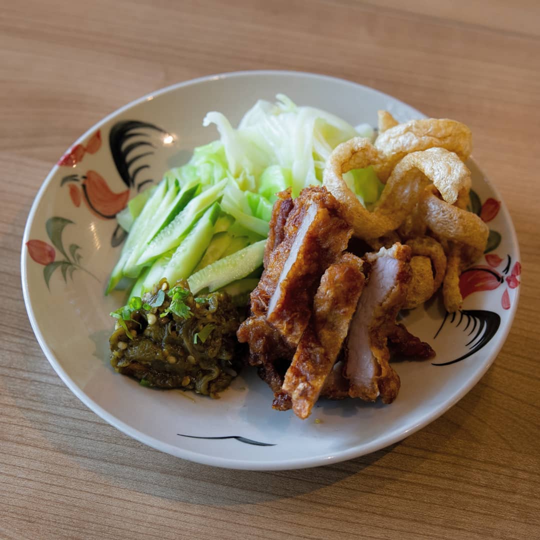 ล้าน เหนือ-น่าน อาหารเหนือ, เนื้อเหนือ Neua.Neur.Bkk, ต๋องเต็มโต๊ะ, สาขาพุทธมณฑล สาย 2, อองตอง ข้าวซอย, ละอ่อน น้ำเงี้ยว อาหารเหนือ, เฮือนลำพูน, รัชดาอาหารเหนือ, ร้านลำแต๊ๆ อาหารพื้นเมือง, ข้าวซอยลำดวนฟ้าฮ่ามเชียงใหม่, สาขาวิภาวดีรังสิต 58, หอมด่วน, ต๊ะต่อนยอน, Cr. ภาพทั้งหมดจาก Facebook ต๊ะต่อนยอน อาหารเหนือ, ฮ้านจาวเหนือ, ต๋องเหนือ Express, ข้าวซอยเชียงใหม่ ตรงข้ามกรมศุลกากร, ครัวเจียงใหม่, ครัวมะแข่น, กาดหลวง มินิ