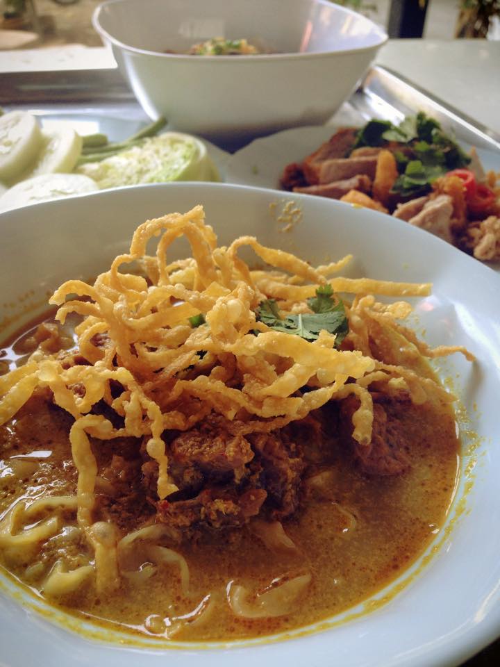 ล้าน เหนือ-น่าน อาหารเหนือ, เนื้อเหนือ Neua.Neur.Bkk, ต๋องเต็มโต๊ะ, สาขาพุทธมณฑล สาย 2, อองตอง ข้าวซอย, ละอ่อน น้ำเงี้ยว อาหารเหนือ, เฮือนลำพูน, รัชดาอาหารเหนือ, ร้านลำแต๊ๆ อาหารพื้นเมือง, ข้าวซอยลำดวนฟ้าฮ่ามเชียงใหม่, สาขาวิภาวดีรังสิต 58, หอมด่วน, ต๊ะต่อนยอน, Cr. ภาพทั้งหมดจาก Facebook ต๊ะต่อนยอน อาหารเหนือ, ฮ้านจาวเหนือ, ต๋องเหนือ Express, ข้าวซอยเชียงใหม่ ตรงข้ามกรมศุลกากร, ครัวเจียงใหม่, ครัวมะแข่น, กาดหลวง มินิ