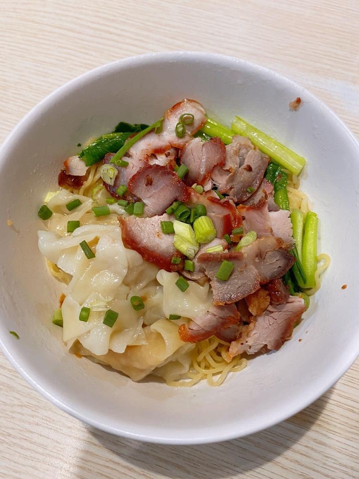 สวนชื่นสุข, Ar Restaurant Hatyai 嗳, ศิริ ต้มเลือดหมูหาดใหญ่, ไก่กรอบพี่เน่, ในรู, กุ๊กชัยติ่มซำ-ก๋วยเตี๋ยวราดหน้าปลากะพง, ร้านใต้ขอย ซอยตัน, กันเอง, หนานหยวน บะหมี่เกี๊ยวกุ้ง, สาขาปุณณกัณฑ์, ป่ายาง, บ้านก้ามปู, โชคดีแต่เตี้ยม บะกุ๊ดเต๋, ไก่ทอดหาดใหญ่มีนา, ร้านราดหน้าโกฉ่อน, ขนมจีนป้าชื่น, Space Bar, ขนมไข่เตาถ่านน้องนิล&amp;คาเฟ่, ข้าวต้มรถแดง