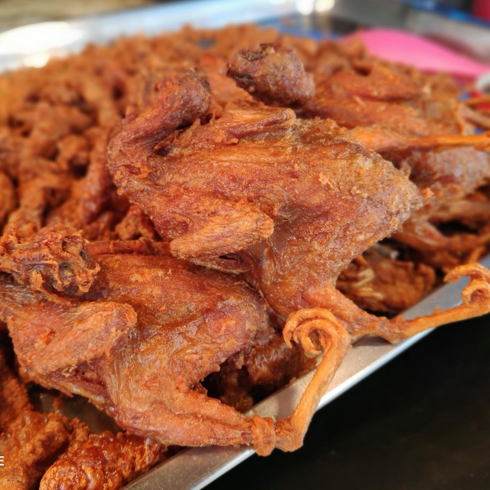 สวนชื่นสุข, Ar Restaurant Hatyai 嗳, ศิริ ต้มเลือดหมูหาดใหญ่, ไก่กรอบพี่เน่, ในรู, กุ๊กชัยติ่มซำ-ก๋วยเตี๋ยวราดหน้าปลากะพง, ร้านใต้ขอย ซอยตัน, กันเอง, หนานหยวน บะหมี่เกี๊ยวกุ้ง, สาขาปุณณกัณฑ์, ป่ายาง, บ้านก้ามปู, โชคดีแต่เตี้ยม บะกุ๊ดเต๋, ไก่ทอดหาดใหญ่มีนา, ร้านราดหน้าโกฉ่อน, ขนมจีนป้าชื่น, Space Bar, ขนมไข่เตาถ่านน้องนิล&amp;คาเฟ่, ข้าวต้มรถแดง