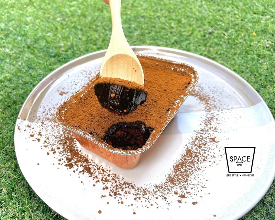 สวนชื่นสุข, Ar Restaurant Hatyai 嗳, ศิริ ต้มเลือดหมูหาดใหญ่, ไก่กรอบพี่เน่, ในรู, กุ๊กชัยติ่มซำ-ก๋วยเตี๋ยวราดหน้าปลากะพง, ร้านใต้ขอย ซอยตัน, กันเอง, หนานหยวน บะหมี่เกี๊ยวกุ้ง, สาขาปุณณกัณฑ์, ป่ายาง, บ้านก้ามปู, โชคดีแต่เตี้ยม บะกุ๊ดเต๋, ไก่ทอดหาดใหญ่มีนา, ร้านราดหน้าโกฉ่อน, ขนมจีนป้าชื่น, Space Bar, ขนมไข่เตาถ่านน้องนิล&amp;คาเฟ่, ข้าวต้มรถแดง