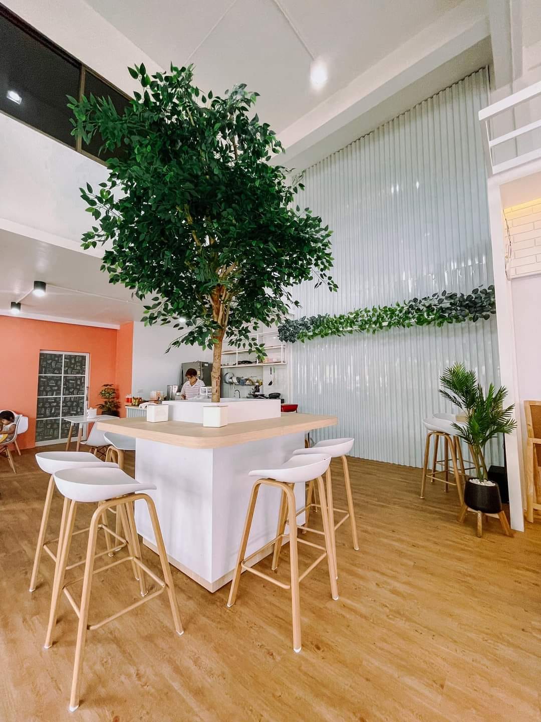 สวนชื่นสุข, Ar Restaurant Hatyai 嗳, ศิริ ต้มเลือดหมูหาดใหญ่, ไก่กรอบพี่เน่, ในรู, กุ๊กชัยติ่มซำ-ก๋วยเตี๋ยวราดหน้าปลากะพง, ร้านใต้ขอย ซอยตัน, กันเอง, หนานหยวน บะหมี่เกี๊ยวกุ้ง, สาขาปุณณกัณฑ์, ป่ายาง, บ้านก้ามปู, โชคดีแต่เตี้ยม บะกุ๊ดเต๋, ไก่ทอดหาดใหญ่มีนา, ร้านราดหน้าโกฉ่อน, ขนมจีนป้าชื่น, Space Bar, ขนมไข่เตาถ่านน้องนิล&amp;คาเฟ่, ข้าวต้มรถแดง