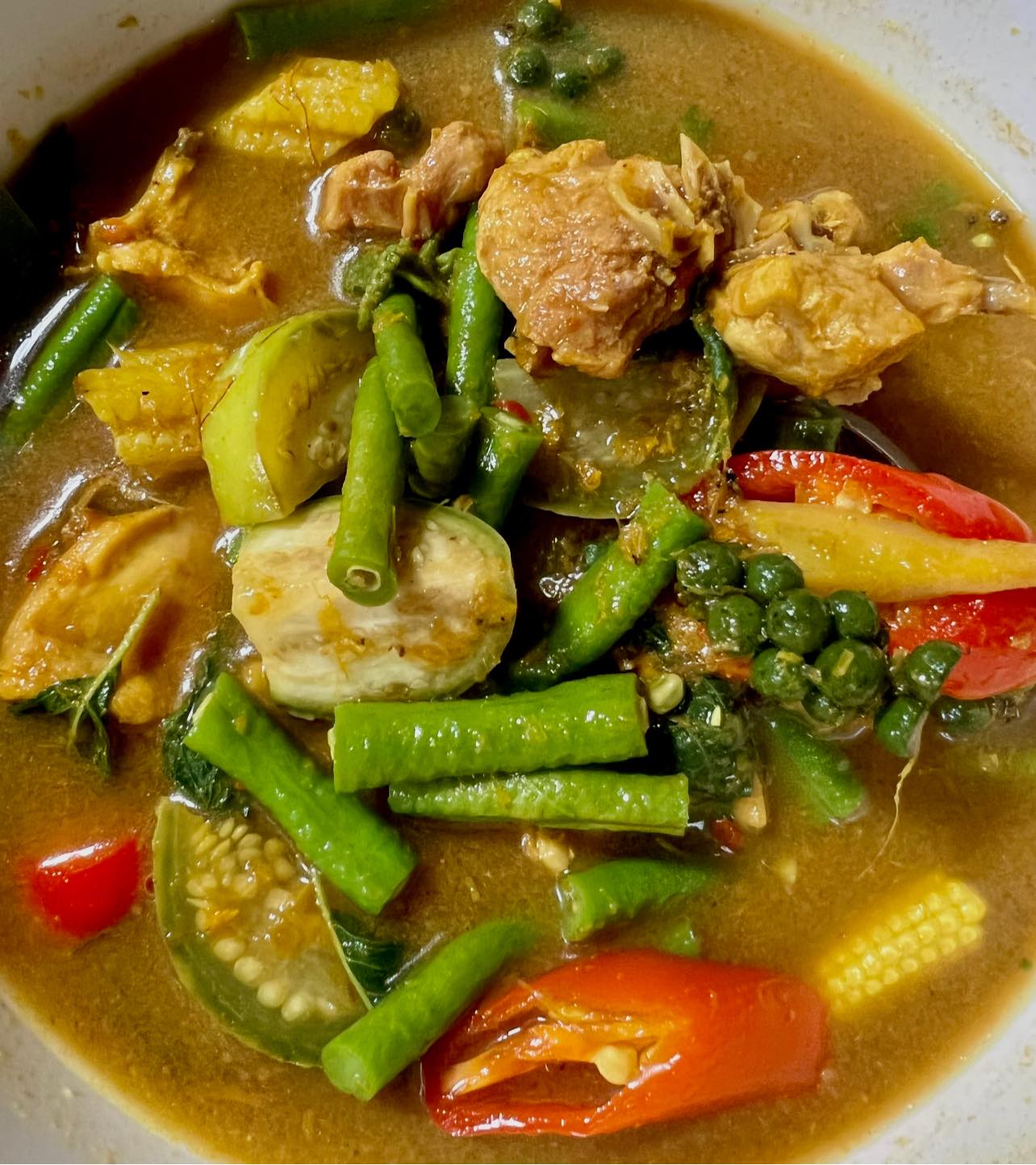 สวนชื่นสุข, Ar Restaurant Hatyai 嗳, ศิริ ต้มเลือดหมูหาดใหญ่, ไก่กรอบพี่เน่, ในรู, กุ๊กชัยติ่มซำ-ก๋วยเตี๋ยวราดหน้าปลากะพง, ร้านใต้ขอย ซอยตัน, กันเอง, หนานหยวน บะหมี่เกี๊ยวกุ้ง, สาขาปุณณกัณฑ์, ป่ายาง, บ้านก้ามปู, โชคดีแต่เตี้ยม บะกุ๊ดเต๋, ไก่ทอดหาดใหญ่มีนา, ร้านราดหน้าโกฉ่อน, ขนมจีนป้าชื่น, Space Bar, ขนมไข่เตาถ่านน้องนิล&amp;คาเฟ่, ข้าวต้มรถแดง