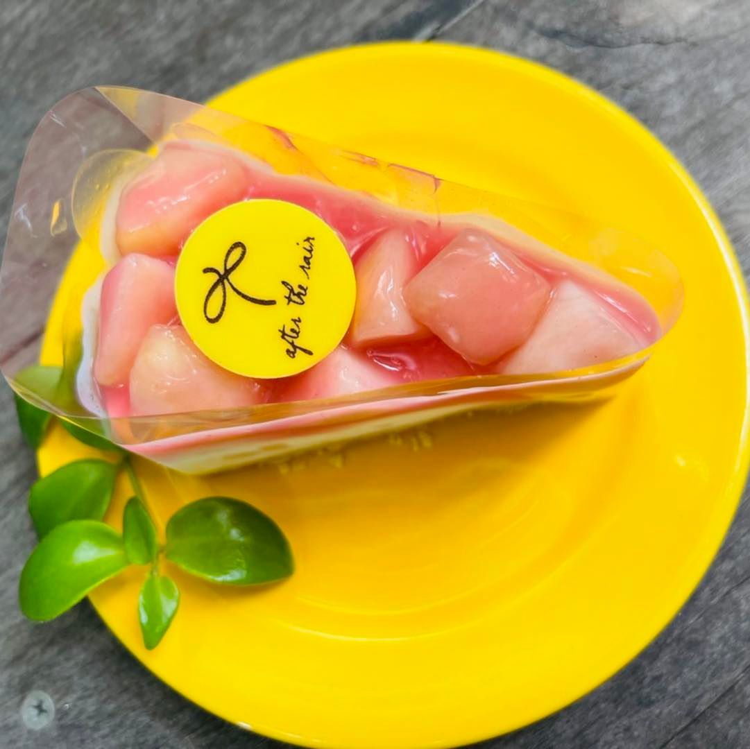 The Sine Cafe’, Whispering cafe, รักษ์น้ำคาเฟ่, Orenchi Cafe, KAWA Coffee and Co., Orenchi Specialty Coffee, Attitude Coffee, Memory House Cafe, In Garden Hut Cafe, ChataThammachart, She's The Legend Cafe, RIVA floating cafe, Good Mood House, นึก คาเฟ่ - วัดไร่ขิง, Ton Khao Terrace, CHADA Tea Boutique, Kark Crof.f