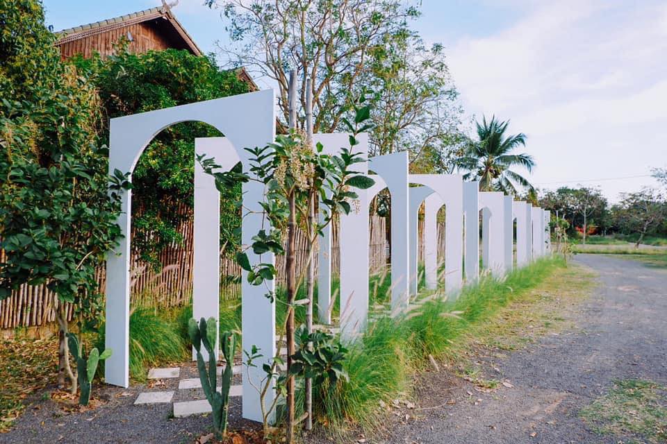 White House Forest, เกษม : KASEM Coffee, Rosie.nak, Luk Labb Coffee, Grande KAFE, KFD in Town, สวรรค์บ้านนา คาเฟ่ Food &amp; Drink, กอหญ้า คาเฟ่, ณ บุ่ง Coffee, polar polar CAFE', Yellow Pumpkin, ร้าน Yellow Pumpkin เปิดบริการตามปกติ 11.00-17.00 น. (ปิดวันพฤหัสบดี), I'm home cafe, ประจำอำเภอ, glinfon, 382 Space Café, La-Moon cafe'