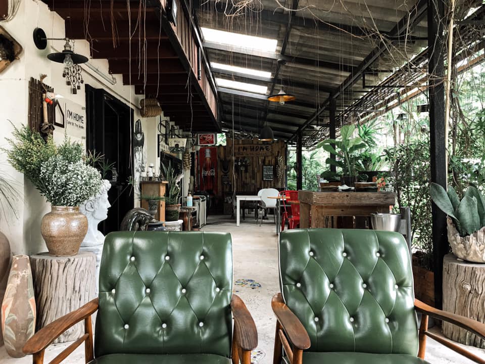 White House Forest, เกษม : KASEM Coffee, Rosie.nak, Luk Labb Coffee, Grande KAFE, KFD in Town, สวรรค์บ้านนา คาเฟ่ Food &amp; Drink, กอหญ้า คาเฟ่, ณ บุ่ง Coffee, polar polar CAFE', Yellow Pumpkin, ร้าน Yellow Pumpkin เปิดบริการตามปกติ 11.00-17.00 น. (ปิดวันพฤหัสบดี), I'm home cafe, ประจำอำเภอ, glinfon, 382 Space Café, La-Moon cafe'