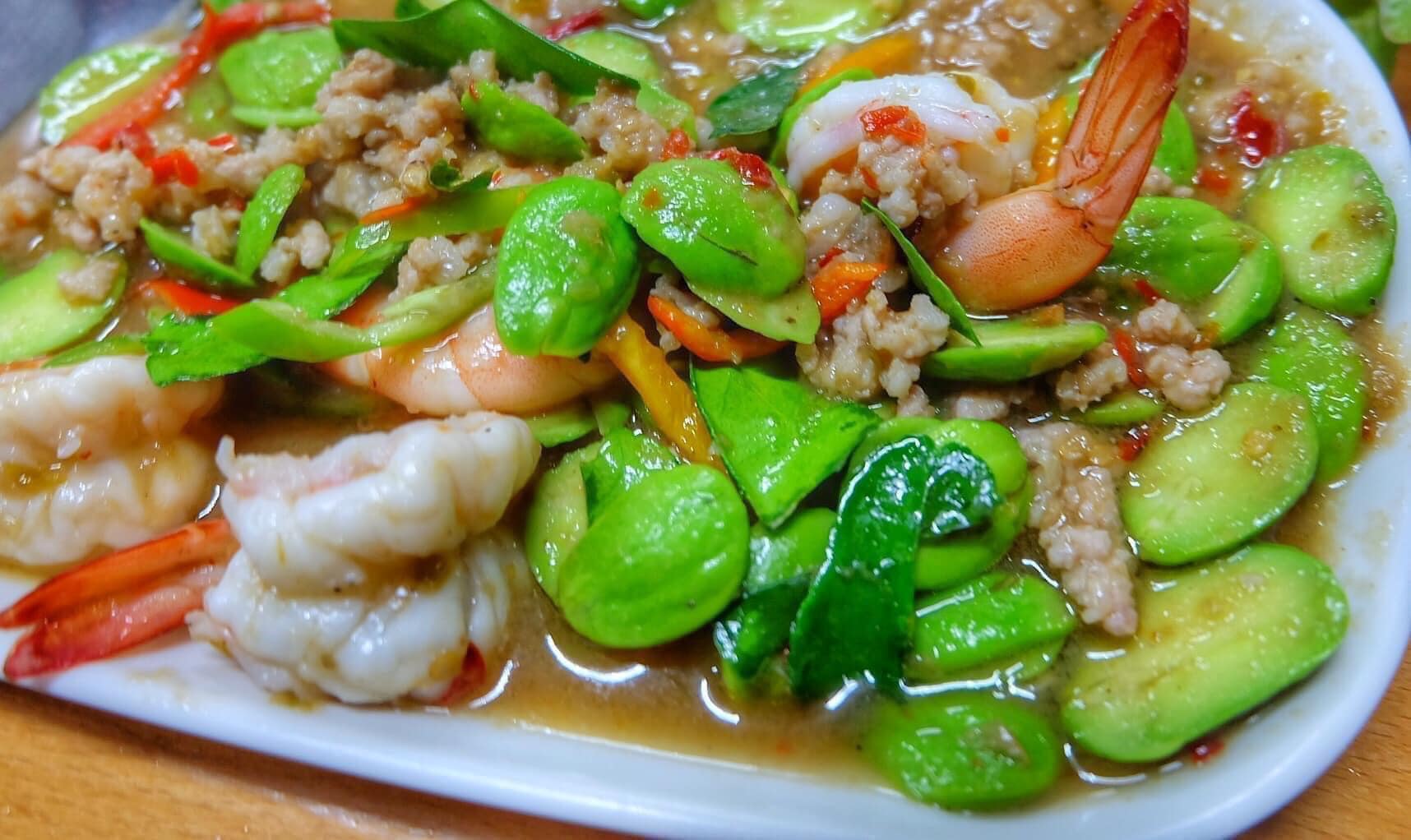 กอบัว, บ้านอาหารไทย, บ้านบัว, บ้านรั้วไม้ Cuisine &amp; Cafe, ครัวหอมมันปู, ร้านไหน อุทยานหินเขางู ราชบุรี, สวนอาหาร รางตาล, Pakmud แซ่บหมูทะ, สาขาโพธาราม, ถึงพริกถึงขิง, มะม่วงคู่, เนื้อต้มบ้านสิงห์ เจ๊ติ๋ม, โกรกแดง, ชุมทางของอร่อย, Mainichi365, Octospider restaurant, Lim cafe Photaram, ครัวตะนาวศรี สวนผึ้ง ราชบุรี, อาตี๋โกปี๊, โอปอชิฟฟ่อนเค้ก, ก๋วยเตี๋ยวปลาแม่กลอง, ติ๋มเค้กมะพร้าวอ่อน, ก๋วยเตี๋ยวโบราณป้าฮวย, โอ่งข้าวโอ่งน้ำ, ครัวม่อนไข่ สวนผึ้ง ราชบุรี, ShabuDo