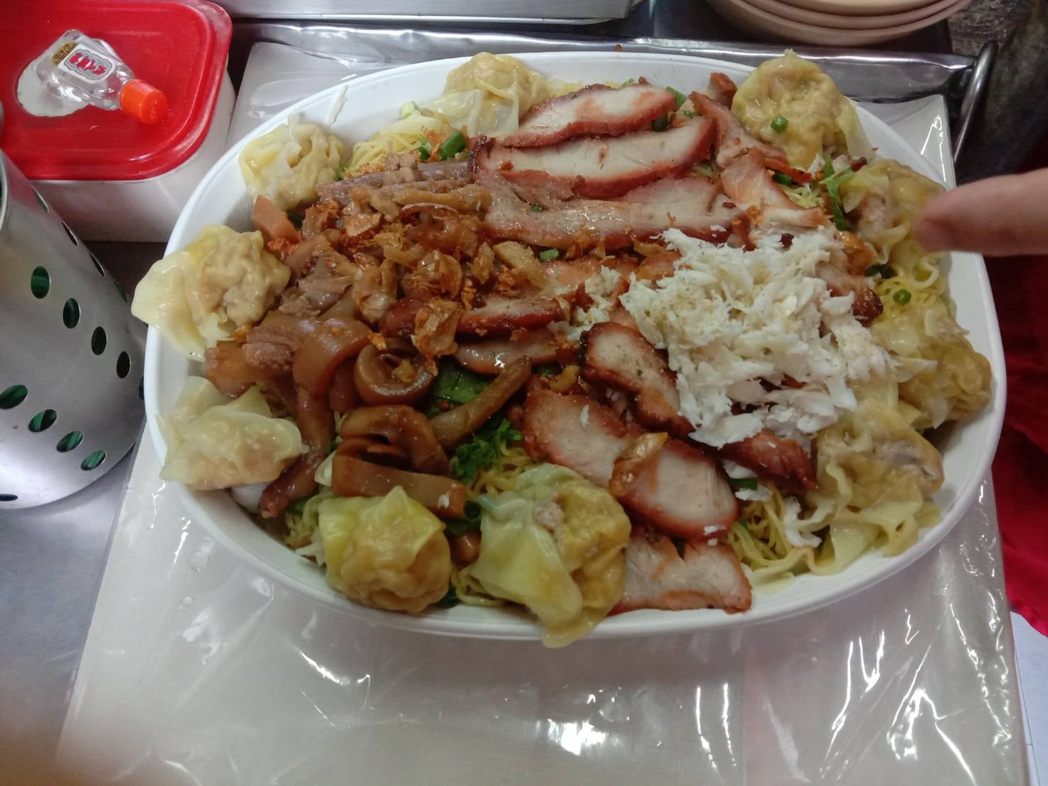 ก๋วยเตี๋ยวลูกชิ้นปลาเจ๊ปุ๊ย ห้าแยกพลับพลาชัย, ข้าวต้มแห้งคุณนิด สาขา เยาวราช X ก๋วยเตี๋ยวลูกชิ้นปลาเจ๊ส้ม, ลักตี๋ "六弟" บะหมี่เกี๊ยวทะเล เยาวราช, ห้องอาหารพูนเลิศ(เหลาะงาทิ้น)ข้าวหน้าไก่ห้าแยก, ข้าวต้มปลาตรอกถั่วงอก, ไก่บ้านพริกไทยดำ ห้าแยกพลับพลาไชย, ร้านอาหารครัวดอกไม้ขาว, ร้านไชยพราหมณ์ Made with Heart, ราดหน้า ท่ง ฮั่ว เฮง "เฮียตั๋ง", ข้าวต้มปลา by อุษณีย์, ตุ้ยนุ้ยอีทเทอรี่