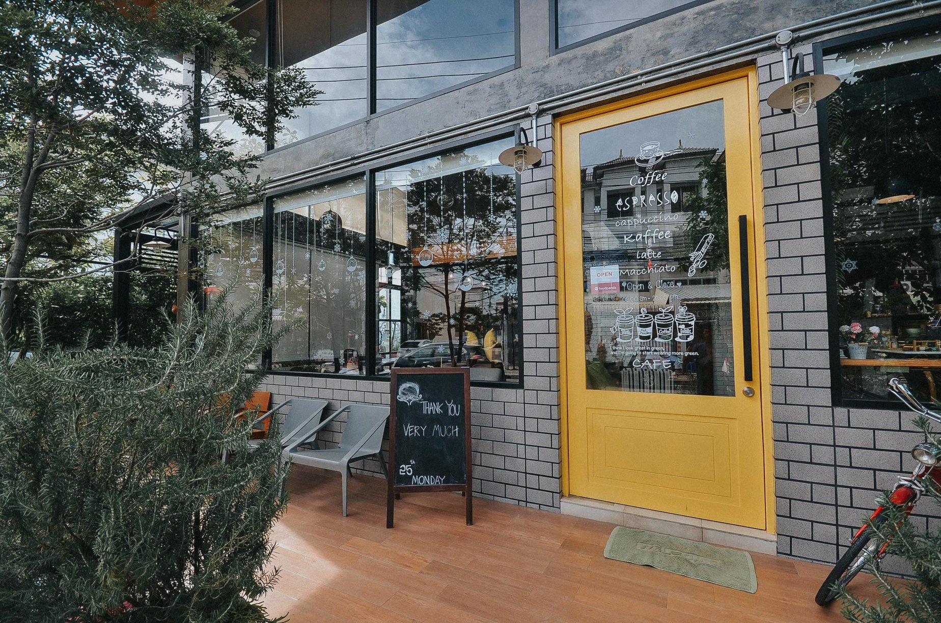 Ka-Num Home Cafe, mira cafe, สุขพอ-Sukpor, ลิ้มรส Limrot, RE - REST CAFE, BAMP : Beach &amp; Cafe, สุดา คาเฟ่ Suda Cafe", RAY CAFE, Top Seacret Beach Cafe, 25 Monday cafe', Tree House Cafe', Memory House Cafe HuaHin, B’day Cafe, 3pm cafe’, One &amp; Only Café, Bay Camp Cafe