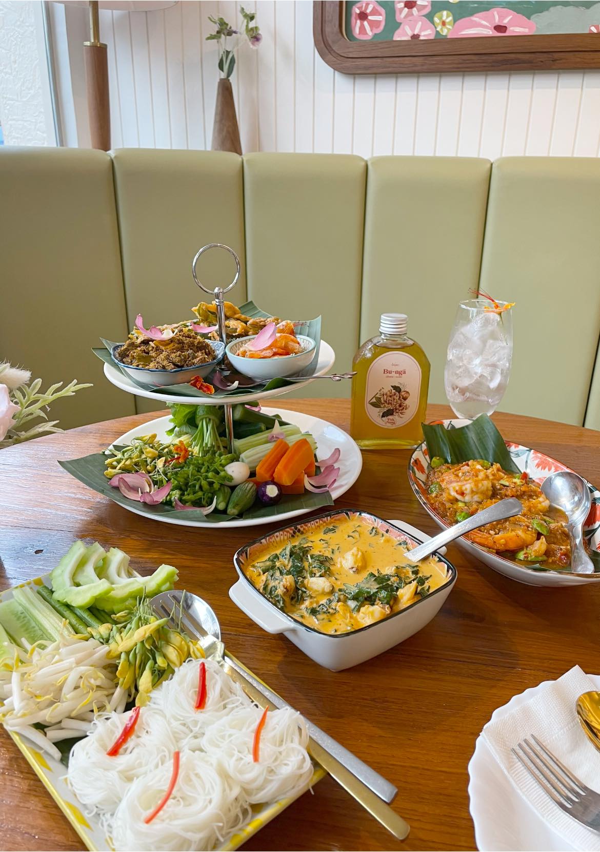 Seiniku-ten, Holic Mookata, Lucky’s Hungry AFR ข้าวผัดอเมริกัน, Fufu Shabu, สาขาอารีย์, Paknang.bkk, Shidon, ย่างเนย อารีย์, GuruGyuu, Suku Suku