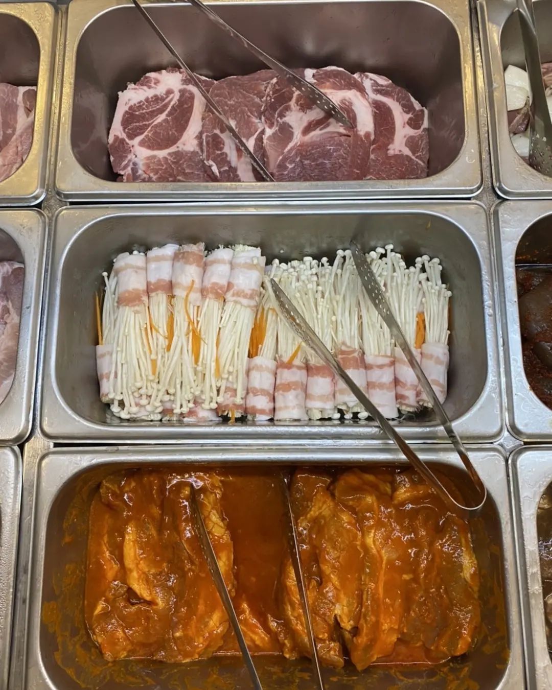 Gamsa_aree, Hana Korean BBQ, Yoon's Kitchen, Nene Korean BBQ Buffet, Kim's bbq, Saemaeul Thailand, Drum BBQ, Factory Buffet, GoGi SeKi, Seoul BBQ, Nammaejipthailand, The Tongkeungui, Seoul Garden, Kwang Han Roo, Jeju BBQ 제주 บุฟเฟ่ต์ปิ้งย่างเกาหลี, Palsaik Thailand, Kokinaemsae