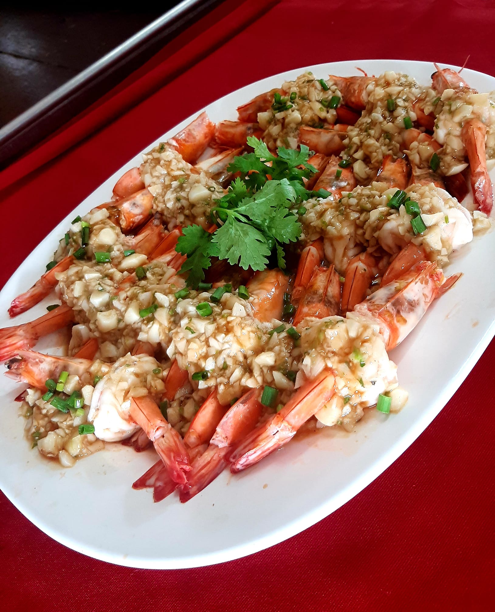 จ๊ะโอ๋ซีฟู๊ด, รุ่งฟ้า ซีฟู้ด, วิวทิวไม้ ซีฟู้ด, ครัวลุงแถม, ครัวแพขวัญใจซีฟู้ด บางขุนเทียน, ครัวน้าเนียมซีฟู้ด, ครัวนพเก้าซีฟู้ด, ครัวทับทิม ซีฟู้ด, ครัวพ่อกำนันซีฟู๊ด บางขุนเทียน-ชายทะเล, บ้านปองพลซีฟู้ด, ครัววลัยพร, ธารทะเลซีฟู้ด บางขุนเทียน-ชายทะเล, ฟาร์มสมใจซีฟู้ดส์ บางขุนเทียนชายทะเล, ครัวคุณอรซีฟู๊ดบางขุนเทียน