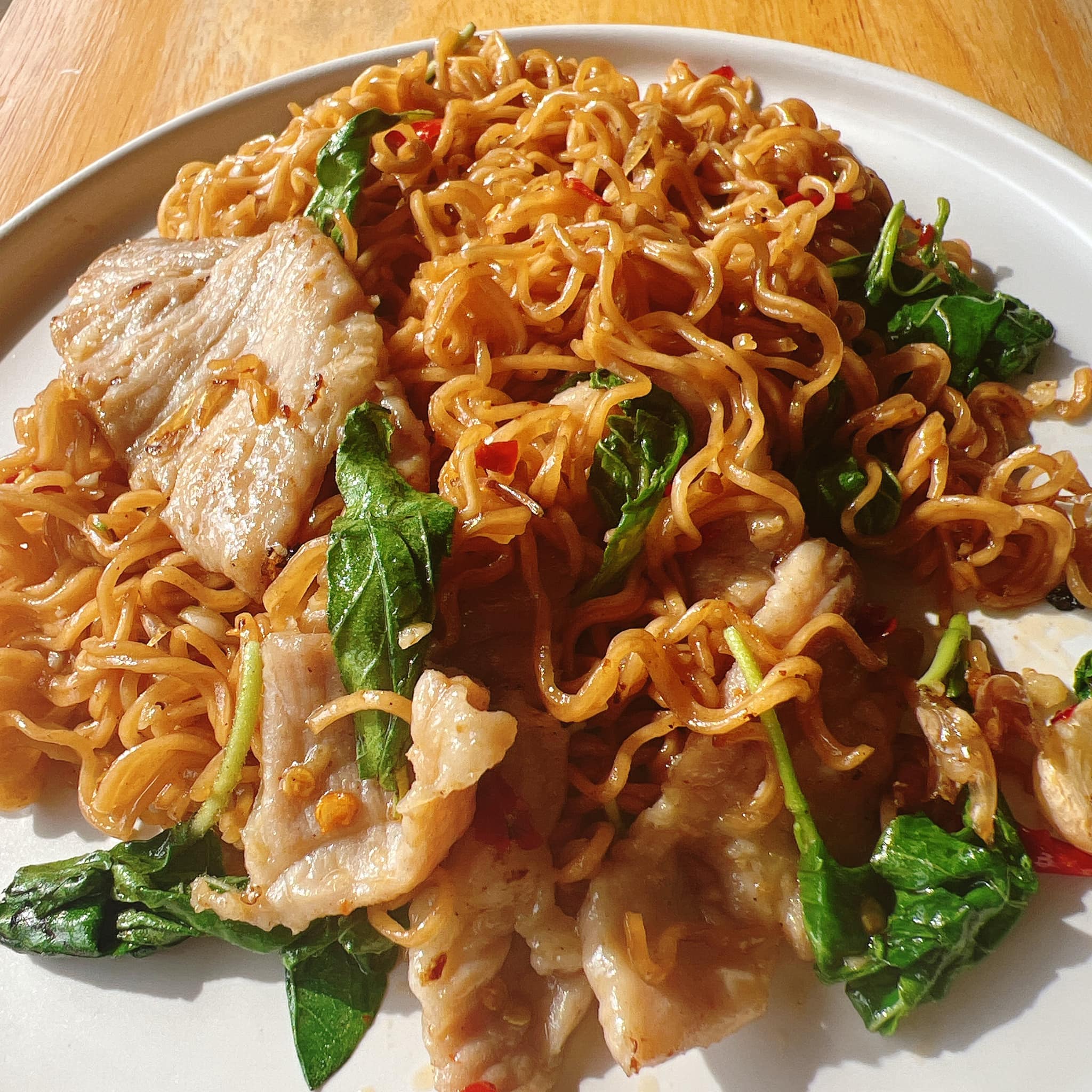 ก๋วยเตี๋ยวเกี๊ยว นายกุลรสนัว, เฮียไช้ ก๋วยเตี๋ยวต้มยำหมูบะช่อ, นัวโภชนา, Maekunkha, ก๋วยเตี๋ยวหมูป้าน้อยดินแดง แฟลต ช.3, ลุงเอสเตี๋ยวหมูต้มยำ, ก๋วยเตี๋ยวต้มยำหมูบะช่อ มาม่าหม้อไฟ เฮียจู๋-ลาดพร้าว71, ก๋วยเตี๋ยวตรอกโรงหมู, ก๋วยเตี๋ยวเอี่ยมน้อย, เจริญเส้น 查龙森, ทีเด็ด ก๋วยเตี๋ยวต้มยำหมูเด้งโบราณ, เป็นหนึ่ง ก๋วยเตี๋ยวต้มยำ เย็นตาโฟ, เล็กใหญ่ ก๋วยเตี๋ยวต้มยำโบราณ, แม่แสตมป์ก๋วยเตี๋ยวต้มยำหมูสับโบราณ, เปลว ก๋วยเตี๋ยวต้มยำ, ก๋วยเตี๋ยวต้มยำกากหมูสูตรโบราณ คลองเตย, ก๋วยเตี๋ยวต้มยำโบราณพ่อสนิท, เตี๋ยวตือ, 2พี่น้อง ก๋วยเตี๋ยวต้มยำ, พะเยาว์ก๋วยเตี๋ยวโบราณ, บ้านบุญรักษาก๋วยเตี๋ยวต้มยำโบราณ, ก๋วยเตี๋ยวต้มยำพันรี, ลุงเอ๋ก๋วยเตี๋ยวต้มยำโบราณ by plerm cup, เจ้าเจ็ด รวมโชค, ปรารีย์ ก๋วยเตี๋ยวต้มยำชามหมูเด้ง, ครัวเส้นแกงร้อน ก๋วยเตี๋ยวต้มยำ&อาหารตามสั่ง, ก๋วยเตี๋ยวหมูต้มยำมะนาวเจ็กพวง, เฮียบิ๊กห้าหม้อ