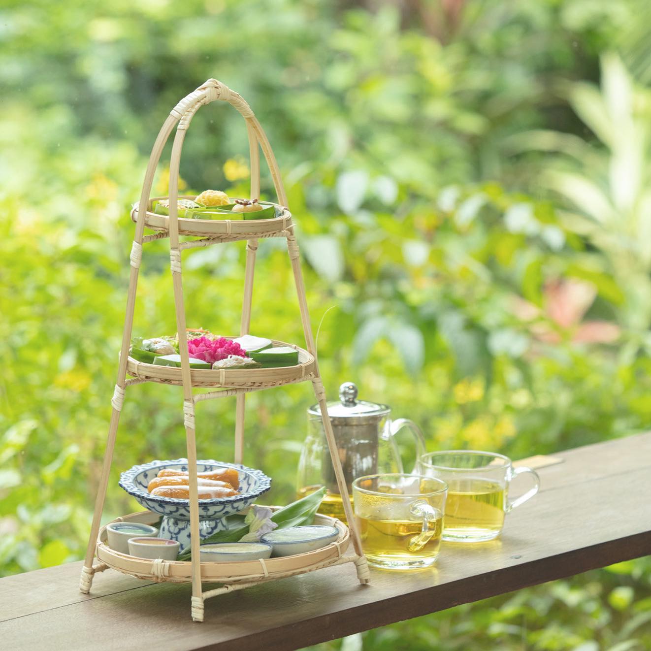 บ้านสวย ในสวน, Siam Brasserie , The Treehouse Nongchok, Natura Cafe, BaanNaiSuan Cafe&amp;Yoga, Patom, Portobello &amp; Désiré, ครัวบ้านสวนสุวรรณ, ร้านอาหารฐิตารีย์ สวนรถไฟ จตุจักร, บ้านสวน อบอวลรัก