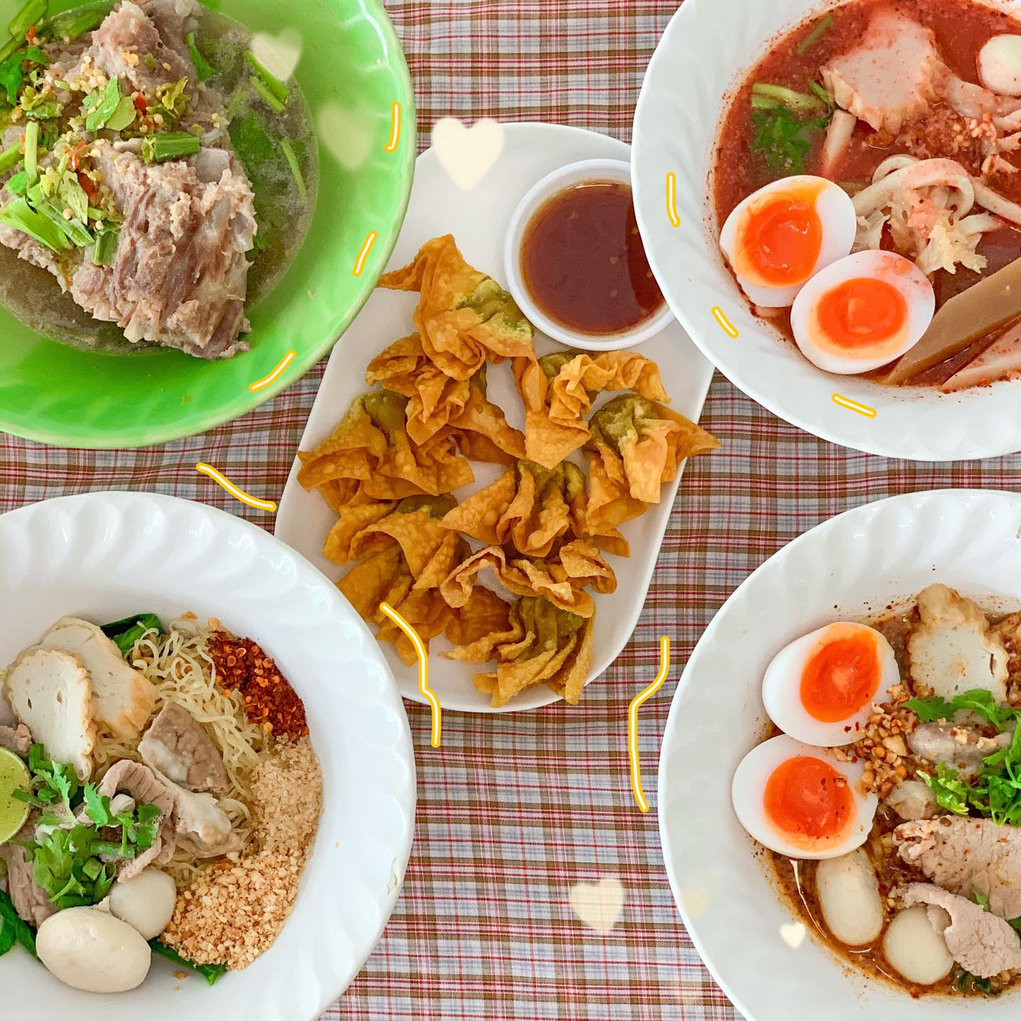 ก๋วยเตี๋ยวเกี๊ยว นายกุลรสนัว, เฮียไช้ ก๋วยเตี๋ยวต้มยำหมูบะช่อ, นัวโภชนา, Maekunkha, ก๋วยเตี๋ยวหมูป้าน้อยดินแดง แฟลต ช.3, ลุงเอสเตี๋ยวหมูต้มยำ, ก๋วยเตี๋ยวต้มยำหมูบะช่อ มาม่าหม้อไฟ เฮียจู๋-ลาดพร้าว71, ก๋วยเตี๋ยวตรอกโรงหมู, ก๋วยเตี๋ยวเอี่ยมน้อย, เจริญเส้น 查龙森, ทีเด็ด ก๋วยเตี๋ยวต้มยำหมูเด้งโบราณ, เป็นหนึ่ง ก๋วยเตี๋ยวต้มยำ เย็นตาโฟ, เล็กใหญ่ ก๋วยเตี๋ยวต้มยำโบราณ, แม่แสตมป์ก๋วยเตี๋ยวต้มยำหมูสับโบราณ, เปลว ก๋วยเตี๋ยวต้มยำ, ก๋วยเตี๋ยวต้มยำกากหมูสูตรโบราณ คลองเตย, ก๋วยเตี๋ยวต้มยำโบราณพ่อสนิท, เตี๋ยวตือ, 2พี่น้อง ก๋วยเตี๋ยวต้มยำ, พะเยาว์ก๋วยเตี๋ยวโบราณ, บ้านบุญรักษาก๋วยเตี๋ยวต้มยำโบราณ, ก๋วยเตี๋ยวต้มยำพันรี, ลุงเอ๋ก๋วยเตี๋ยวต้มยำโบราณ by plerm cup, เจ้าเจ็ด รวมโชค, ปรารีย์ ก๋วยเตี๋ยวต้มยำชามหมูเด้ง, ครัวเส้นแกงร้อน ก๋วยเตี๋ยวต้มยำ&อาหารตามสั่ง, ก๋วยเตี๋ยวหมูต้มยำมะนาวเจ็กพวง, เฮียบิ๊กห้าหม้อ