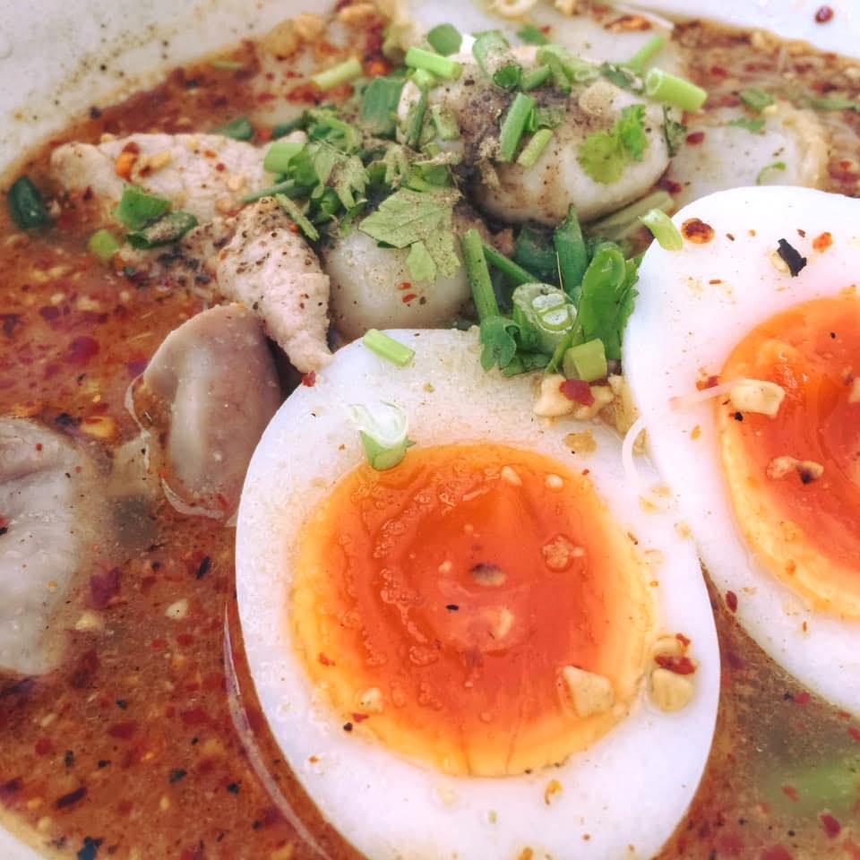 ก๋วยเตี๋ยวเกี๊ยว นายกุลรสนัว, เฮียไช้ ก๋วยเตี๋ยวต้มยำหมูบะช่อ, นัวโภชนา, Maekunkha, ก๋วยเตี๋ยวหมูป้าน้อยดินแดง แฟลต ช.3, ลุงเอสเตี๋ยวหมูต้มยำ, ก๋วยเตี๋ยวต้มยำหมูบะช่อ มาม่าหม้อไฟ เฮียจู๋-ลาดพร้าว71, ก๋วยเตี๋ยวตรอกโรงหมู, ก๋วยเตี๋ยวเอี่ยมน้อย, เจริญเส้น 查龙森, ทีเด็ด ก๋วยเตี๋ยวต้มยำหมูเด้งโบราณ, เป็นหนึ่ง ก๋วยเตี๋ยวต้มยำ เย็นตาโฟ, เล็กใหญ่ ก๋วยเตี๋ยวต้มยำโบราณ, แม่แสตมป์ก๋วยเตี๋ยวต้มยำหมูสับโบราณ, เปลว ก๋วยเตี๋ยวต้มยำ, ก๋วยเตี๋ยวต้มยำกากหมูสูตรโบราณ คลองเตย, ก๋วยเตี๋ยวต้มยำโบราณพ่อสนิท, เตี๋ยวตือ, 2พี่น้อง ก๋วยเตี๋ยวต้มยำ, พะเยาว์ก๋วยเตี๋ยวโบราณ, บ้านบุญรักษาก๋วยเตี๋ยวต้มยำโบราณ, ก๋วยเตี๋ยวต้มยำพันรี, ลุงเอ๋ก๋วยเตี๋ยวต้มยำโบราณ by plerm cup, เจ้าเจ็ด รวมโชค, ปรารีย์ ก๋วยเตี๋ยวต้มยำชามหมูเด้ง, ครัวเส้นแกงร้อน ก๋วยเตี๋ยวต้มยำ&อาหารตามสั่ง, ก๋วยเตี๋ยวหมูต้มยำมะนาวเจ็กพวง, เฮียบิ๊กห้าหม้อ