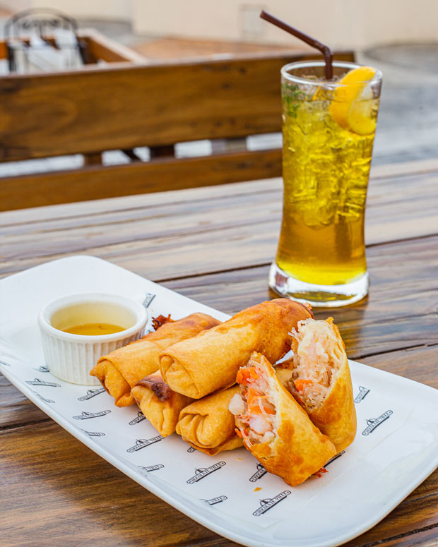 RARIN : BKK Riverside Venue, บ้านเอกเขนก ชัยพฤกษ์, The local Restaurant, Waterside Karaoke Restaurant, พหลวิว, River Wine Karaoke Restaurant, Green Bar and Restaurant, Chocolate Ville, Hard Rock Cafe Bangkok