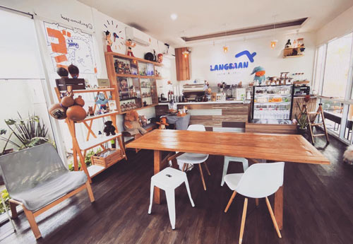 Hansacafe.food.garden, Green House Bistro, BECX, Plantnery Green Café, Langbaan cafe&amp;chill, ฉลู คาเฟ่, Mom’s Veggie Cafe, Another Home Cafe, Me Long Cafe, ร.เรือตัวอ้วน, Slot Co-Working Space, Mitte Coffee, Mita Coffee and Art, Bluebell Café, 10cc Coffee