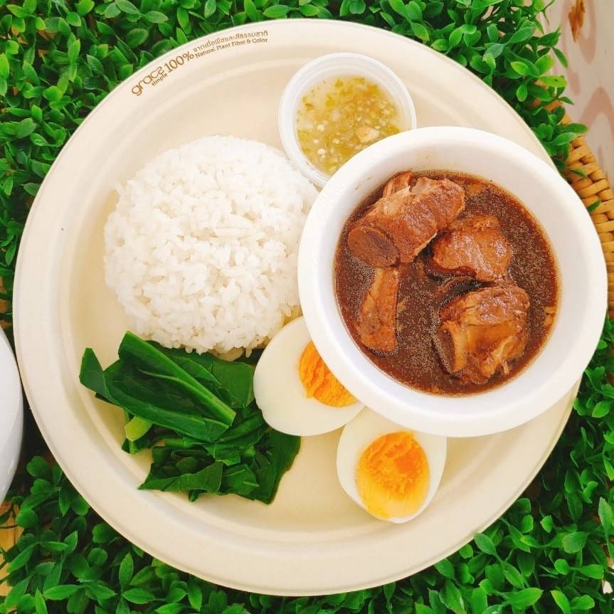 ก๋วยเตี๋ยวผัดงี่เง่า at เจ๊เบญ โอเดี้ยน, ร้านฮั้นโภชนา, เจ๊เฮี้ยง ก๋วยเตี๋ยวลูกชิ้นปลา ตลาดน้อย, ข้าวต้มปลาตลาดน้อย, Baan Chim Cha, อาฉีไก่ทอด, มานพ สุกี้รถกระบะ, แดงราชาหอยทอด, โจ๊ก เจ๊หมวยเกี้ย-ดั้งเดิม, เป็ดตุ๋นเจ้าท่า, ซี่โครงปราณ, คุณปุ๊กะหรี่ปั๊บ ณ ตลาดน้อย, แต้เล่าจิ้นเส็ง, Li Bing Waffle Parlour, Mana Craft, Jap Bread ตลาดน้อย, ฮงเซียงกง