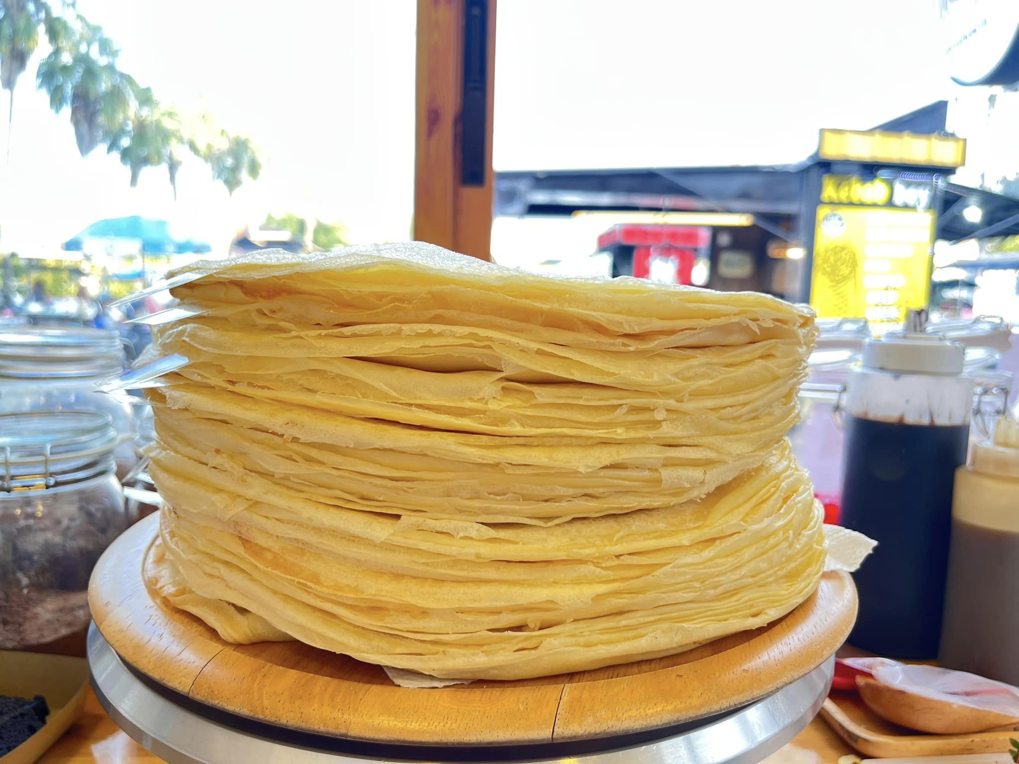 Phumjai Crepe • ภูมิใจเครป, เครปเย็นโครตไส้ ตลาดอินดี้ปิ่นเกล้า, เครปบุฟเฟต์ สายไหมอเวนิว, ร้านป้านายเครปเย็น I creamy crepe, เครปเย็น หน้าวัง, เครปเย็น โทสต์ ร้านป้อนคำหวาน กรู๊ฟมาร์เก็ต, YOTHA CREPE, เครปสมหวัง, Olino Crepe &amp; Tea
