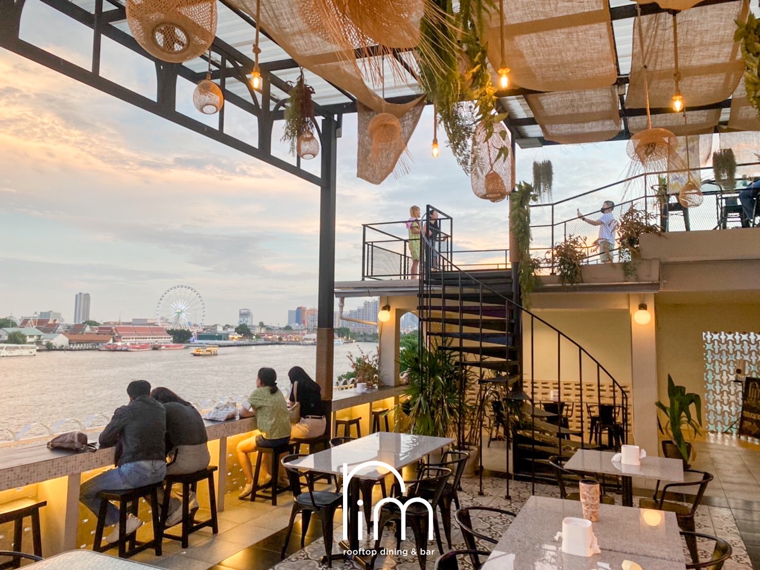 Level 50 by SEE FAH, Sanay Rooftop Bar, Cosmo Bar Bkk, Flashback Rooftop Bar, Dumbo BKK, Wallflowers Cafe, LeeLa Bar, 342 Bar, Peak-A-Boo Bar, SwingBar