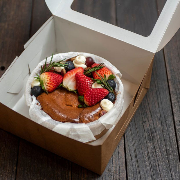 Luka Bangkok, ขาหมูตรอกซุงบางรัก เจ้าเก่า, Panna Sourdough, ก๋วยจั๊บน้ำข้น วัดแขก, อาม้าเบเกอรี่, ลาบเป็ด สีลมซอย9, ครัว"อร๊อย-อร่อย", ไต๋ตง หูฉลาม ถนน ปั้น สีลม, Printa Cafe, Mama Mia Bangkok