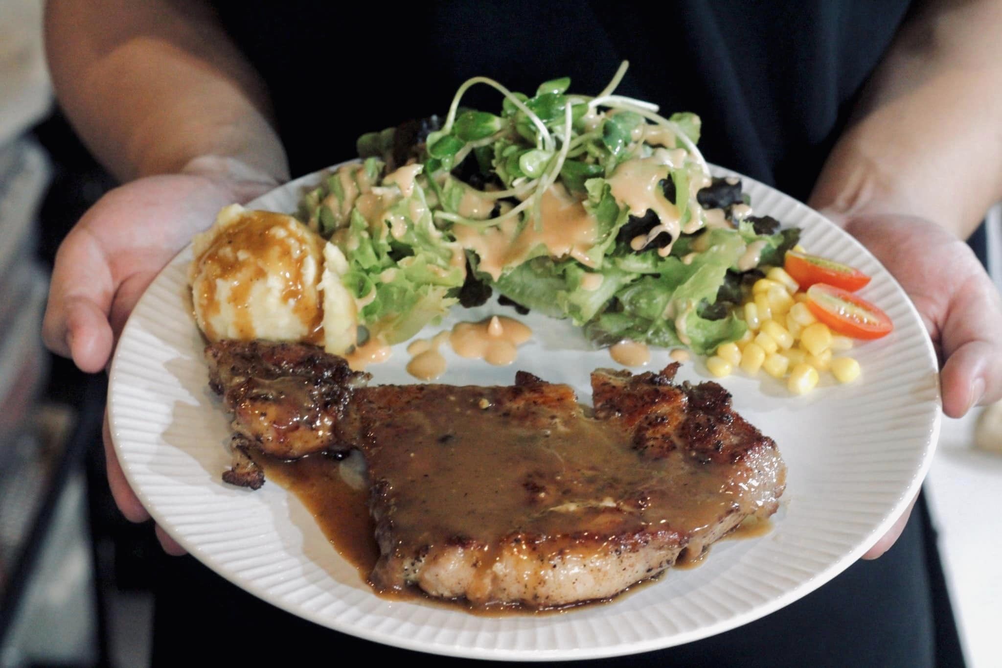 สเต๊ก 2 แคว เขาใหญ่, Vano's Steak, Bigger' Burger &amp; Steak, VinCotto, Studer Restaurant, Sireena Italian Restaurant, เชฟ สมพงษ์ ปากช่อง, ROMA Khaoyai, บ้านแม่สเต็กตัวพ่อ, Steak in Khaoyai, Prime 19