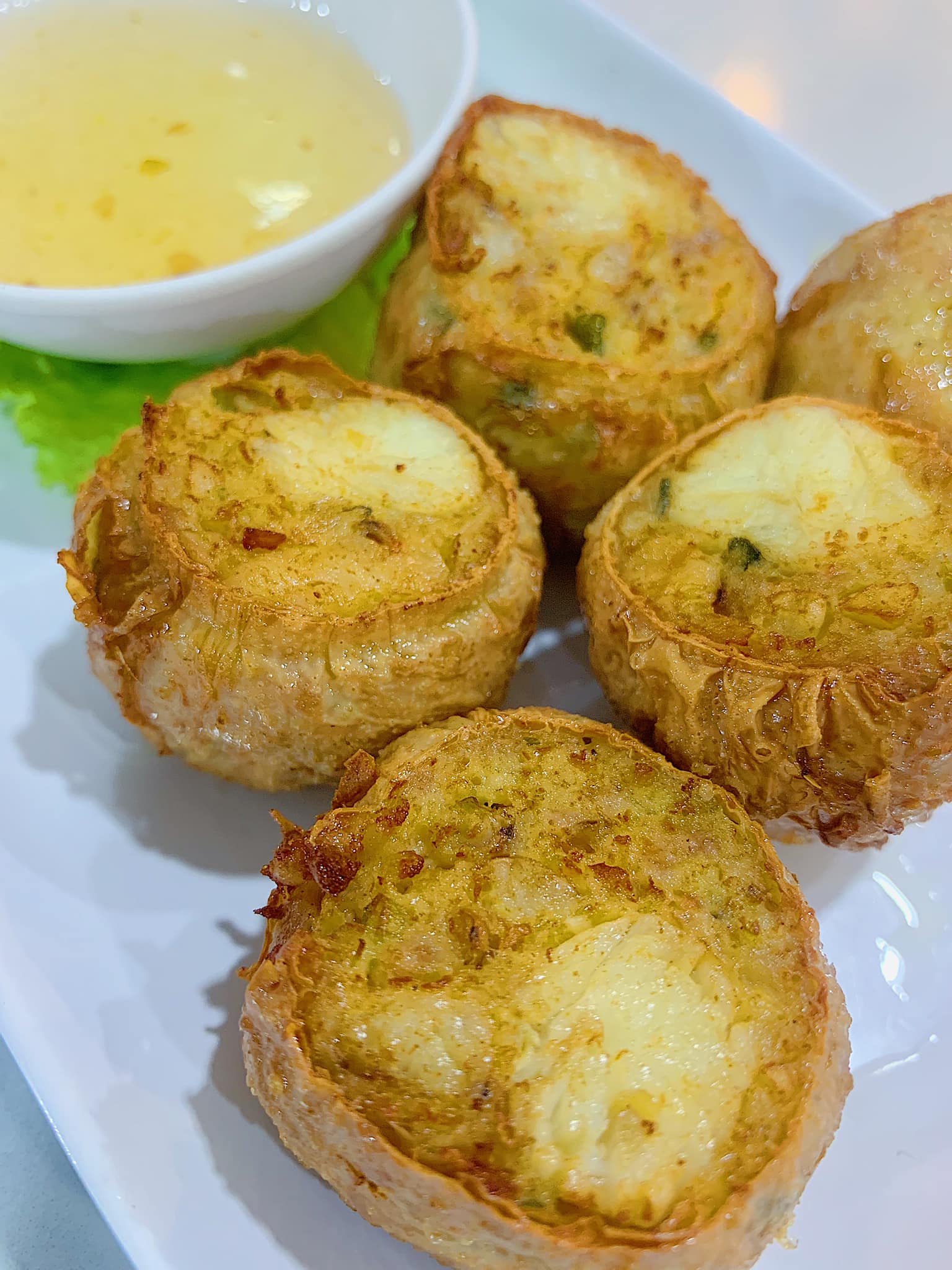 ครัวเจ๊นงค์ซีฟู๊ด, แม่ลูกจันทน์, สาขาบางตะบูน, โคตรหมู, ครัวริมเล ปูเป็น, Luckyseafood 2, ครัวไข่มุกปูเป็น, เจ๊เหมียวทะเลสด, เปลญวน เพชรบุรี, ครัวเพชรน้ำฟ้า, วิวทะเลซีฟู้ดชะอำ, ป้าหยัน, พวงเพชร, ครัวห้วยทราย, กิ่งกาญจน์, รีแล็กซ์ เพชรบุรี, เรือแลเล บางตะบูน, สวนอาหาร "ล้านอร่อย", บางตะบูนเบย์, ครัวปรียานนท์ หาดเจ้าสำราญ, สังเวียนซีฟู้ด Sungwean seafood