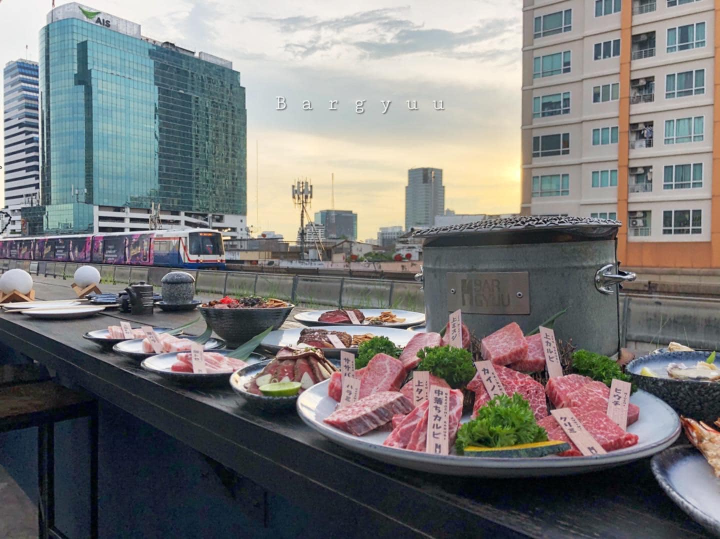 Everyday mookrata & cafe, นั่งปิ้ง หมูกระทะ, Sky grill หมูกระทะ, อารียา หมูกระทะ สาขา 3 รูฟท็อป, หมูกระทะคนรวย, หมูหมึกกุ้ง, Bargyuu, ปิ้งเนย บุฟเฟ่ต์ปิ้งย่างกระทะร้อน อโศก on-the-roof