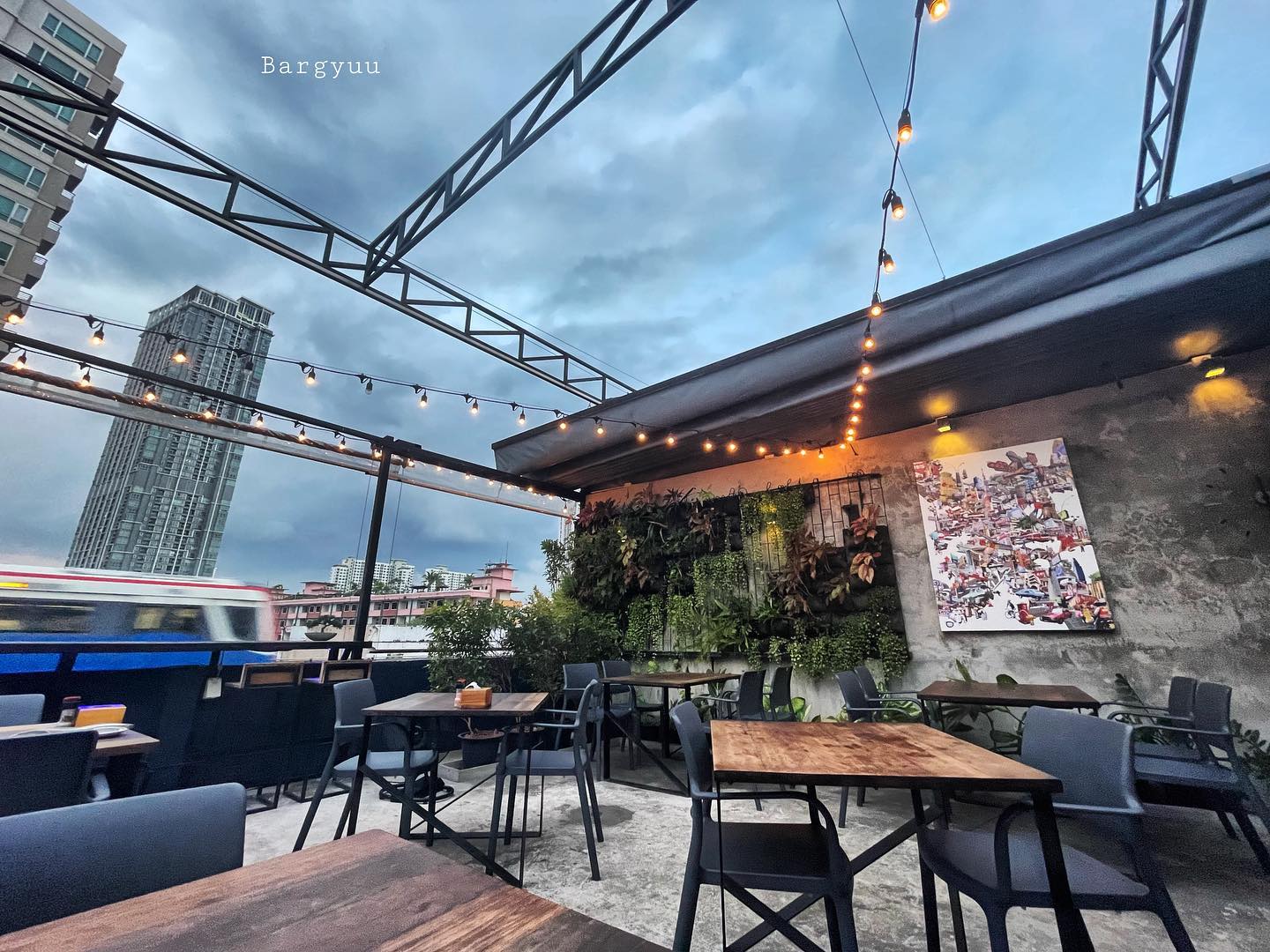 Everyday mookrata & cafe, นั่งปิ้ง หมูกระทะ, Sky grill หมูกระทะ, อารียา หมูกระทะ สาขา 3 รูฟท็อป, หมูกระทะคนรวย, หมูหมึกกุ้ง, Bargyuu, ปิ้งเนย บุฟเฟ่ต์ปิ้งย่างกระทะร้อน อโศก on-the-roof