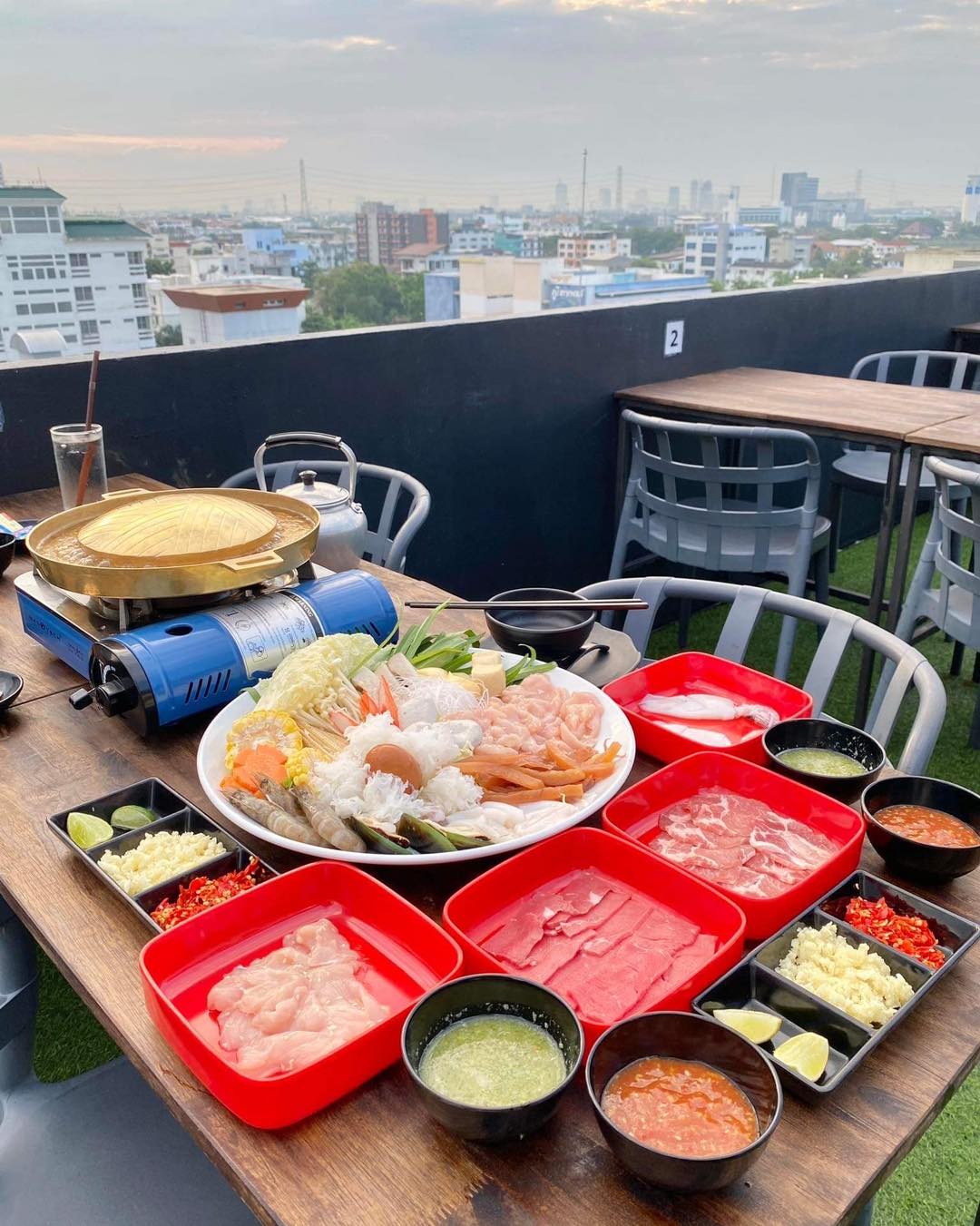 Everyday mookrata & cafe, นั่งปิ้ง หมูกระทะ, Sky grill หมูกระทะ, อารียา หมูกระทะ สาขา 3 รูฟท็อป, หมูกระทะคนรวย, หมูหมึกกุ้ง, Bargyuu, ปิ้งเนย บุฟเฟ่ต์ปิ้งย่างกระทะร้อน อโศก on-the-roof