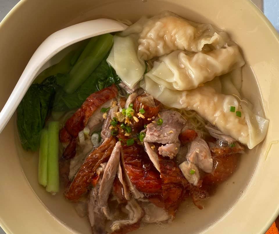 สะหวา, กลมกล่อม, ดอนญ่า, ต้นทาง, ครัวมะเรือง, ร้านข้าวต้ม 2500, เนินขุมทองการ์เด้นท์, นานหยวนบะหมี่เกี๊ยวกุ้ง, สาขากองบิน 56, ไก่ทอดเดชา, สาขาสนามบินหาดใหญ่, สบันงา, เหม่ยเหว่ย สาขาถนนสนามบิน, ร้านข้าวต้มมัดเนินขุมทอง คาเฟ่อาหารใต้