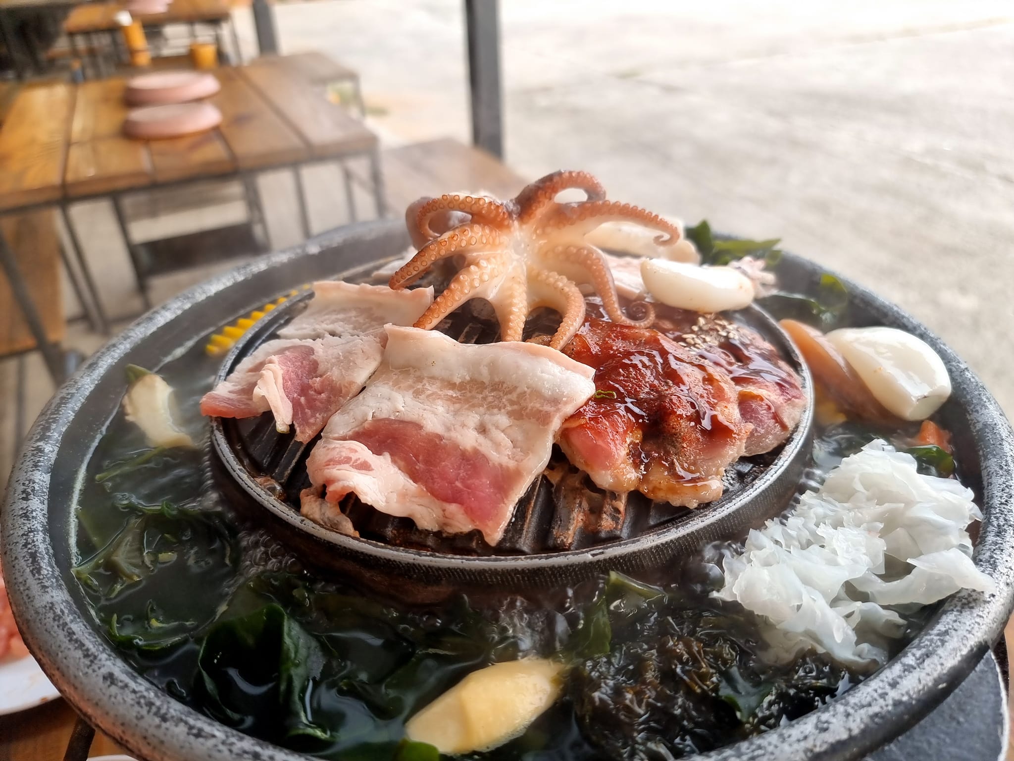 จอมเทียนทะเลเผา, Seafood Station Pattaya, อาตี๋ บุฟเฟ่ต์ ซีฟู้ด, สุดเขต ทะเลเผา, อูมามิ ชิลๆ บุฟเฟ่ต์