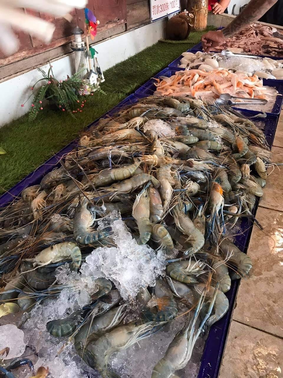 จอมเทียนทะเลเผา, Seafood Station Pattaya, อาตี๋ บุฟเฟ่ต์ ซีฟู้ด, สุดเขต ทะเลเผา, อูมามิ ชิลๆ บุฟเฟ่ต์