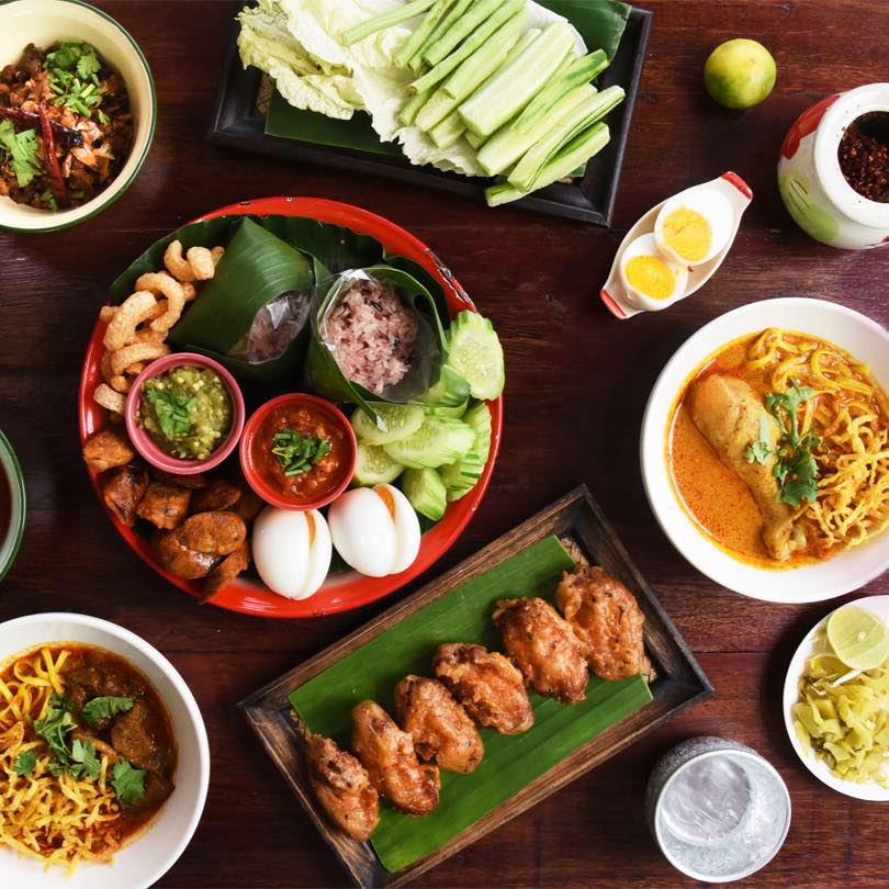 ล้าน เหนือ-น่าน อาหารเหนือ, เนื้อเหนือ Neua.Neur.Bkk, ต๋องเต็มโต๊ะ, สาขาพุทธมณฑล สาย 2, อองตอง ข้าวซอย, ละอ่อน น้ำเงี้ยว อาหารเหนือ, เฮือนลำพูน, รัชดาอาหารเหนือ, ร้านลำแต๊ๆ อาหารพื้นเมือง, ข้าวซอยลำดวนฟ้าฮ่ามเชียงใหม่, สาขาวิภาวดีรังสิต 58, หอมด่วน, ต๊ะต่อนยอน, Cr. ภาพทั้งหมดจาก Facebook ต๊ะต่อนยอน อาหารเหนือ, ฮ้านจาวเหนือ, ต๋องเหนือ Express, ข้าวซอยเชียงใหม่ ตรงข้ามกรมศุลกากร, ครัวเจียงใหม่, ครัวมะแข่น, กาดหลวง มินิ