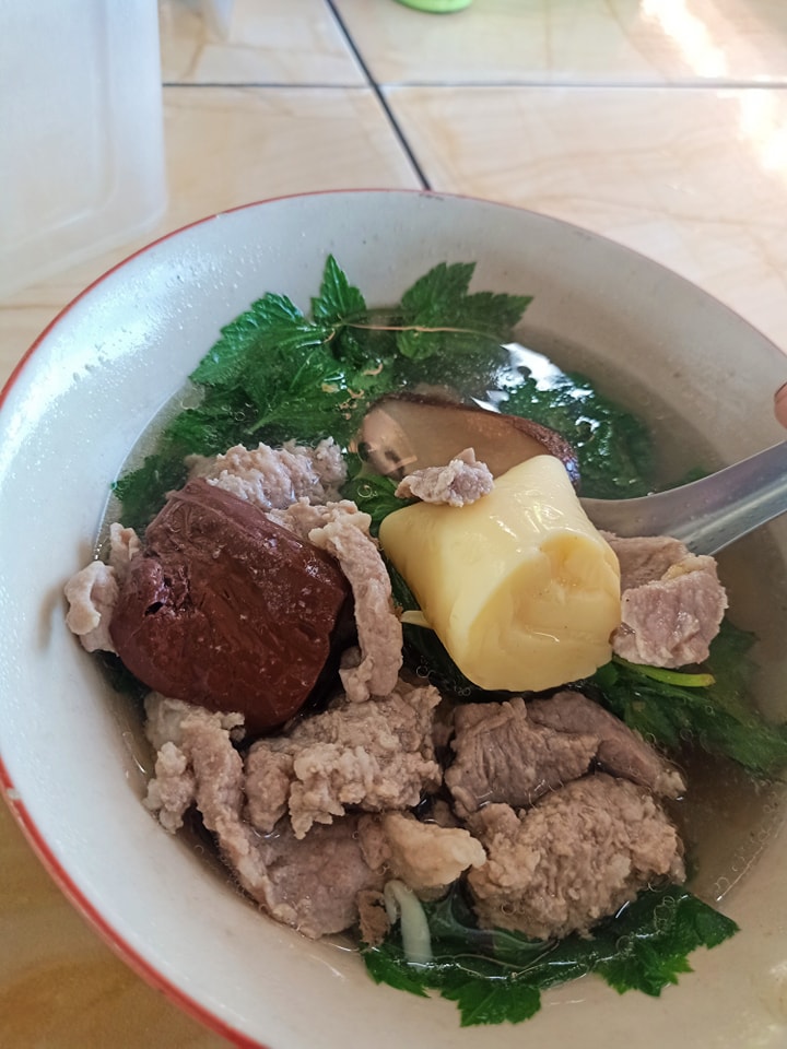 อะนะตะการ์เดนชิล, ดาวคะนองลำพูน, เฮียจั๊ว เกาเหลาเลือดหมู, ข้าวซอยบ้านยอง, ขนมเส้นหม้อดิน, Lap-Lungnil Fanpage-ร้านลาบลุงนิล ลำพูน, ร้านอาหาร ม่วนใจ๋ปลาจุ่ม ลำพูน, ก๋วยเตี๋ยวหมูตุ๋นลำไย, ก๋วยเตี๋ยวคุณแดง, เตี๋ยวสุขใจ “อัพเกรด”, My Vietnam Lamphun - มายเวียดนามลำพูน, NA TEA TIME, Chef's house