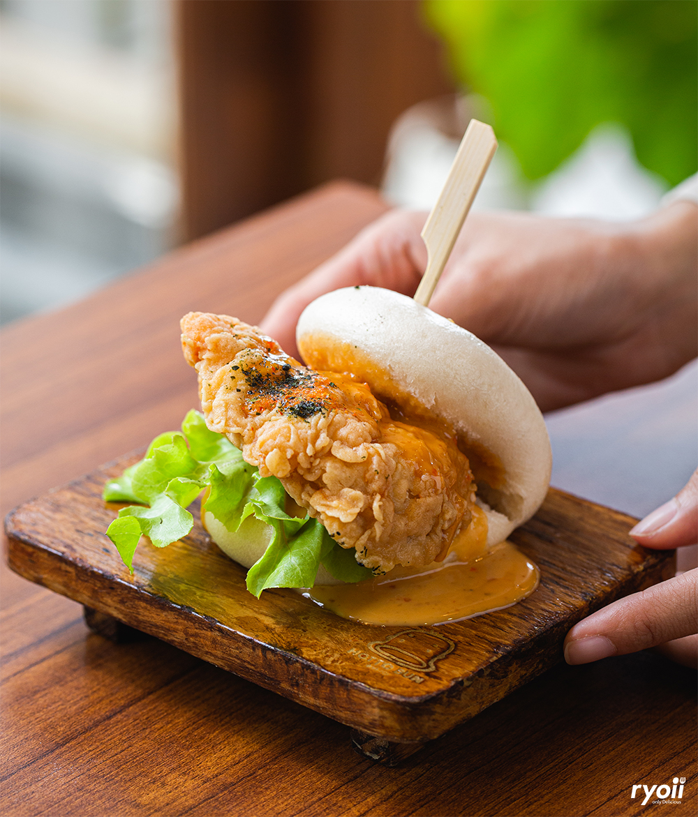 Grande Centre Point Ploenchit, ครัวจำแลง แปลงกาย, Sortrel Sathorn, บ้านน้ำเคียงดิน, ปลาอยู่เย็น, Samsen Villa, ครัวกรุงเทพ, Maldives Maodeep, Waterside Karaoke Restaurant, Little tree, The local Restaurant, Chocolate Ville, Ther Dining &amp; Bar, บ้านสุขนิยม, สวนอาหารบางบัว, แบมบูใหญ่, Craft Home , สวนอาหารซุ้มไผ่ เรโทร