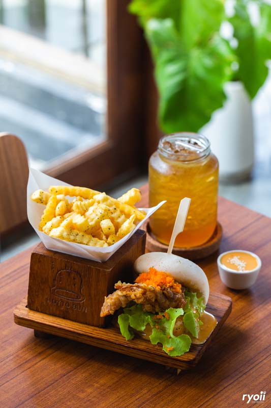 Grande Centre Point Ploenchit, ครัวจำแลง แปลงกาย, Sortrel Sathorn, บ้านน้ำเคียงดิน, ปลาอยู่เย็น, Samsen Villa, ครัวกรุงเทพ, Maldives Maodeep, Waterside Karaoke Restaurant, Little tree, The local Restaurant, Chocolate Ville, Ther Dining &amp; Bar, บ้านสุขนิยม, สวนอาหารบางบัว, แบมบูใหญ่, Craft Home , สวนอาหารซุ้มไผ่ เรโทร