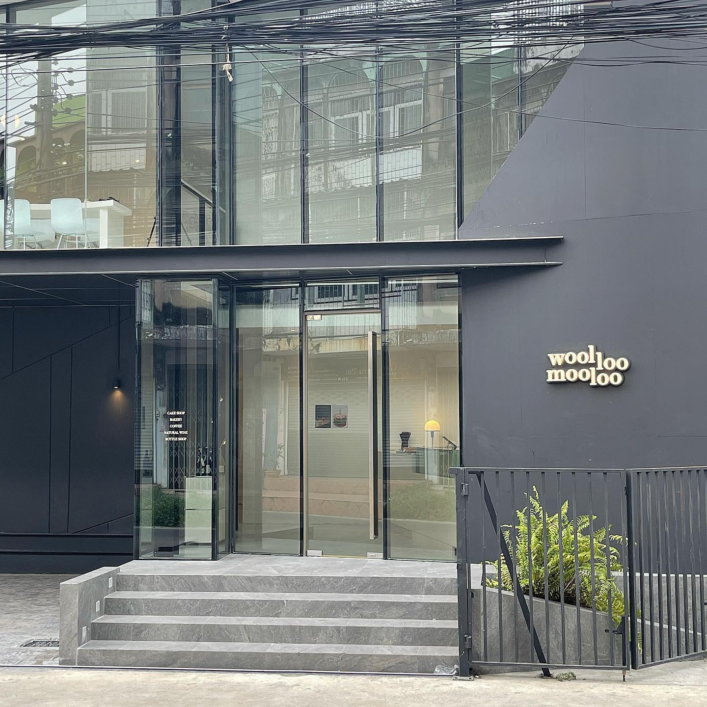 In The mood's, Woolloomooloo Cafe &amp; Bar, Sir.homecafe, Apostrophes Specialty Cafe, NOXX CAFÉ