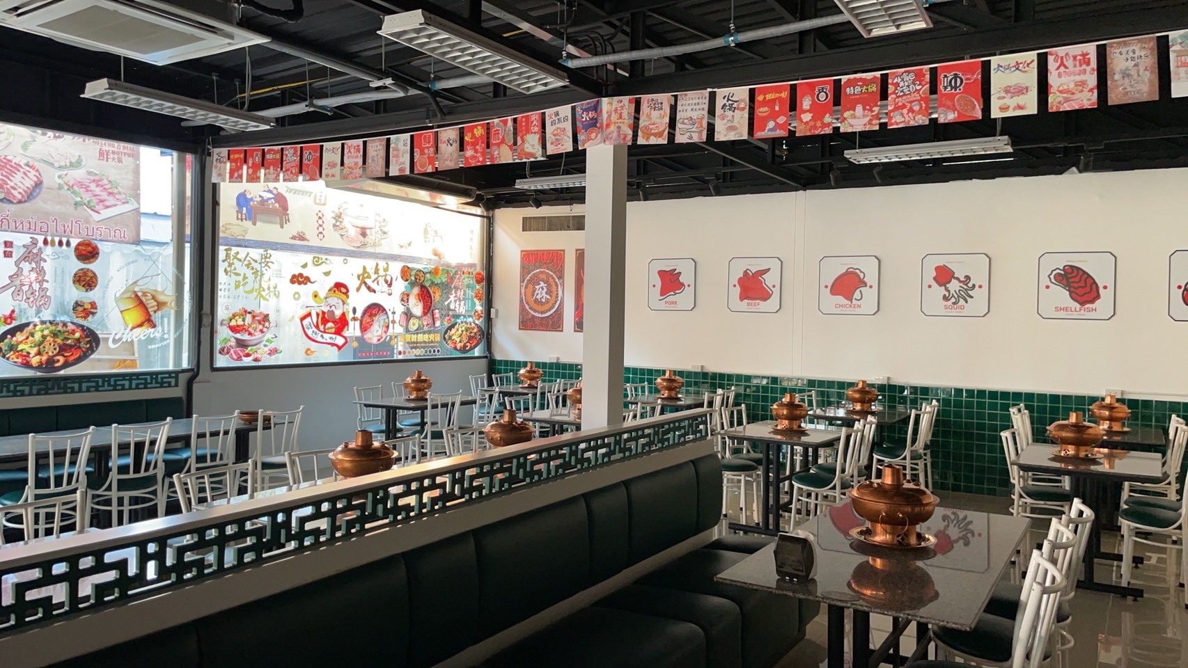 TokiDoki Curry Sutthisan, ส้มตำแฟร์สโตร์, จิน โถง กัว, Hinata, จีรพร อาหารเวียดนาม สาขาสุทธิสาร, ล้านนัวส์, อีเปีย, สมบูรณ์โภชนา, แหลมลูกชิ้นปลา, ก๋วยจั๊บน้ำข้นเเม่มูล, ก๋วยเตี๋ยวลุงหนั่นรัชดา, White Cosmo, Oba San 168, แสงทอง, ซุนหงอคง หม่าล่าปิ้งย่าง, ตังค์เต็มมีเนย, ลุงหนวด - เจ้าเก่า ห้วยขวาง by นายเครา, สุดที่รส - Sutthirot, Nene Korean BBQ Buffet, แซ่บวัน รัชดา, จิ้มจุ่มสุทธิพรเจ้าเก่า หน้า BU place, โคตรยำ ห้วยขวาง, Neta Fish&amp;Meat, Gyu-Ya Yakiniku, อั้งซิวฮะ, Hommari หอมมาริ, ร้านส้มตำ“ฅนมักตำ