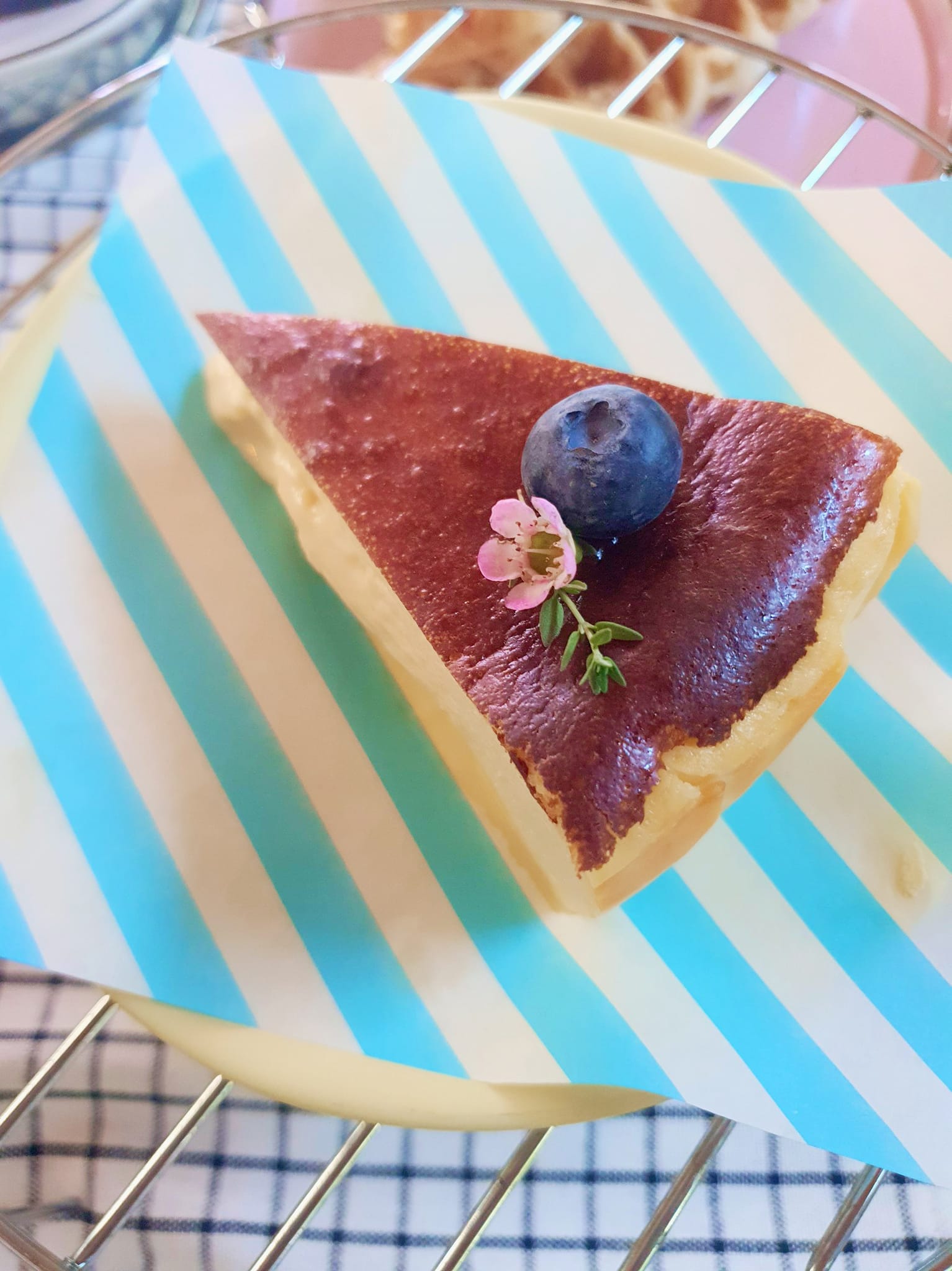 Nomimono Izakaya, กะทิบ้านอาหารไทยและขนม, ก๋วยเตี๋ยวเรือนแพ, Sasi Bangkok, Blooming Cafe, 128 Craft &amp; Soul, อิ่มใจ เสือร้อง, Cafe Casta, ต๋องริมทาง, Wife's Restaurant, บ้านสวนองุ่น, เฮือนลำพูน, COAL Bistro, SUNKISS.bangkok, ร้านดวงเดือนจิ้มจุ่มอาหารอีสาน, ก๋วยเตี๋ยวไม่มีชื่อ ตลิ่งชัน