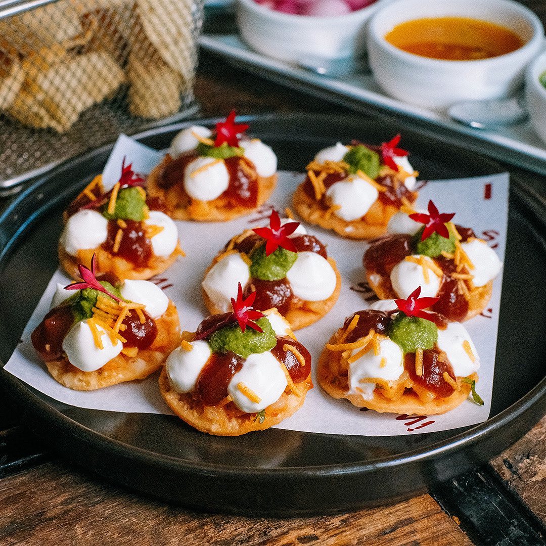 CURRY IN BOXES, Zafran Eatery, Tony's Restaurant พาหุรัด, Indian Essence Art, Indian Cuisine , Deven Chef Restaurant, Spicy by Nature, Indian Food 17 ถนนเจริญนคร, Amritsr, Indus, Royal India