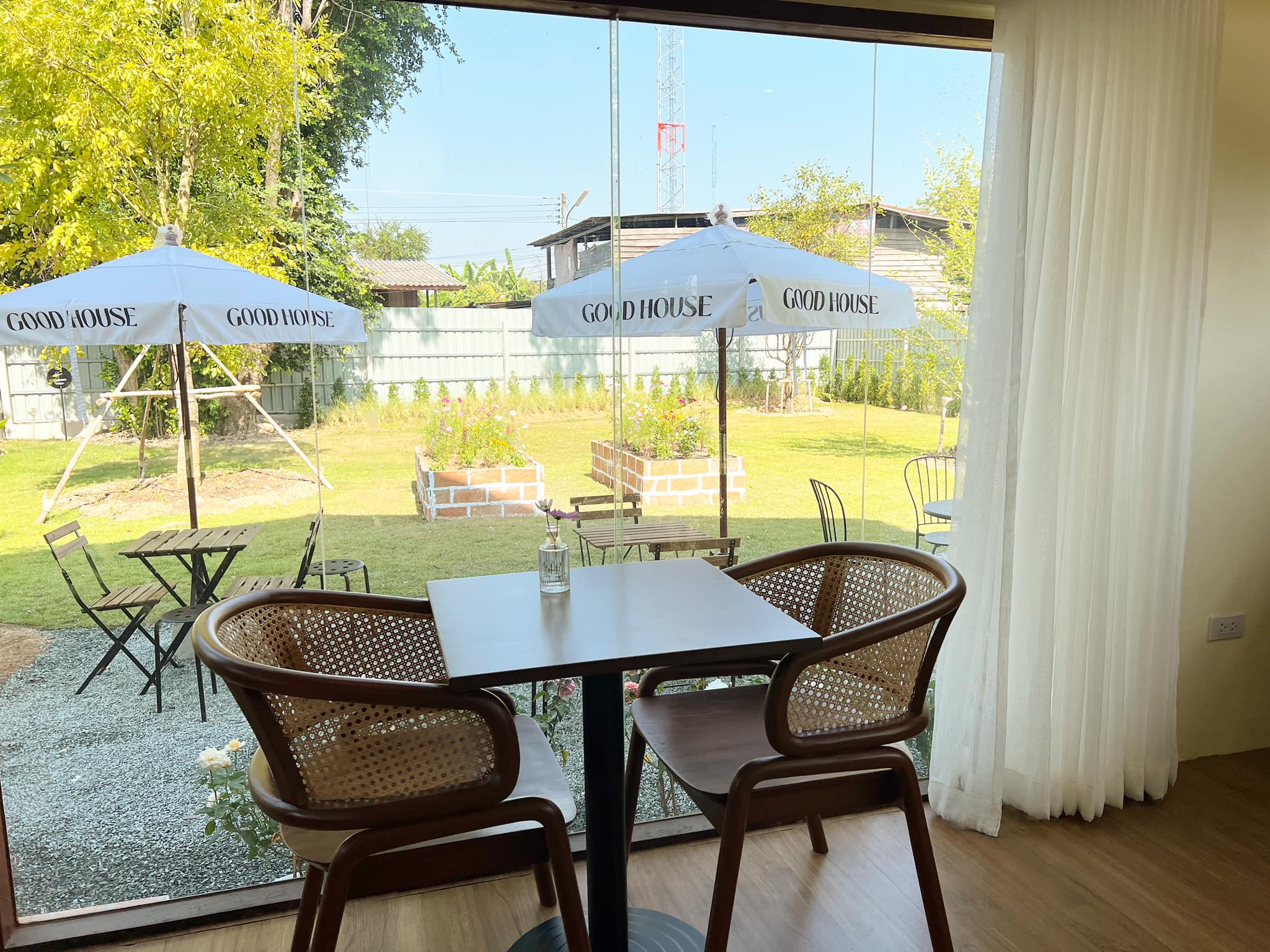 Simple Things, Mindset Cafe, GIVEANDTAKE Cafe House, เถียงนา Coffee and Bakery Farm, TARA Kaffee&amp;Patisserie', Mood Cafe, View doi Coffee Home, One Day One Cafe', สวนพร้าว คาเฟ่, A Little Craft Cafe, Braverly, สวนป่าตากา คาเฟ่, SOON CAFE, Ava Cafe’, Charfinn cafe’, PlumucH, Harmonica 2, River Bar Cafe, Chavee Cafe, TonTong Cafe, สวนเหนือกาแฟ, Diff desofto, สายหวานคาเฟ่, Kyoto Shi Cafe, DRIP GAN, Move on - มูฟออน