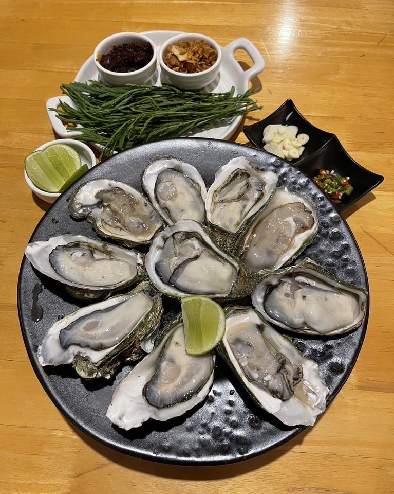 กอบัว, บ้านอาหารไทย, บ้านบัว, บ้านรั้วไม้ Cuisine &amp; Cafe, ครัวหอมมันปู, ร้านไหน อุทยานหินเขางู ราชบุรี, สวนอาหาร รางตาล, Pakmud แซ่บหมูทะ, สาขาโพธาราม, ถึงพริกถึงขิง, มะม่วงคู่, เนื้อต้มบ้านสิงห์ เจ๊ติ๋ม, โกรกแดง, ชุมทางของอร่อย, Mainichi365, Octospider restaurant, Lim cafe Photaram, ครัวตะนาวศรี สวนผึ้ง ราชบุรี, อาตี๋โกปี๊, โอปอชิฟฟ่อนเค้ก, ก๋วยเตี๋ยวปลาแม่กลอง, ติ๋มเค้กมะพร้าวอ่อน, ก๋วยเตี๋ยวโบราณป้าฮวย, โอ่งข้าวโอ่งน้ำ, ครัวม่อนไข่ สวนผึ้ง ราชบุรี, ShabuDo