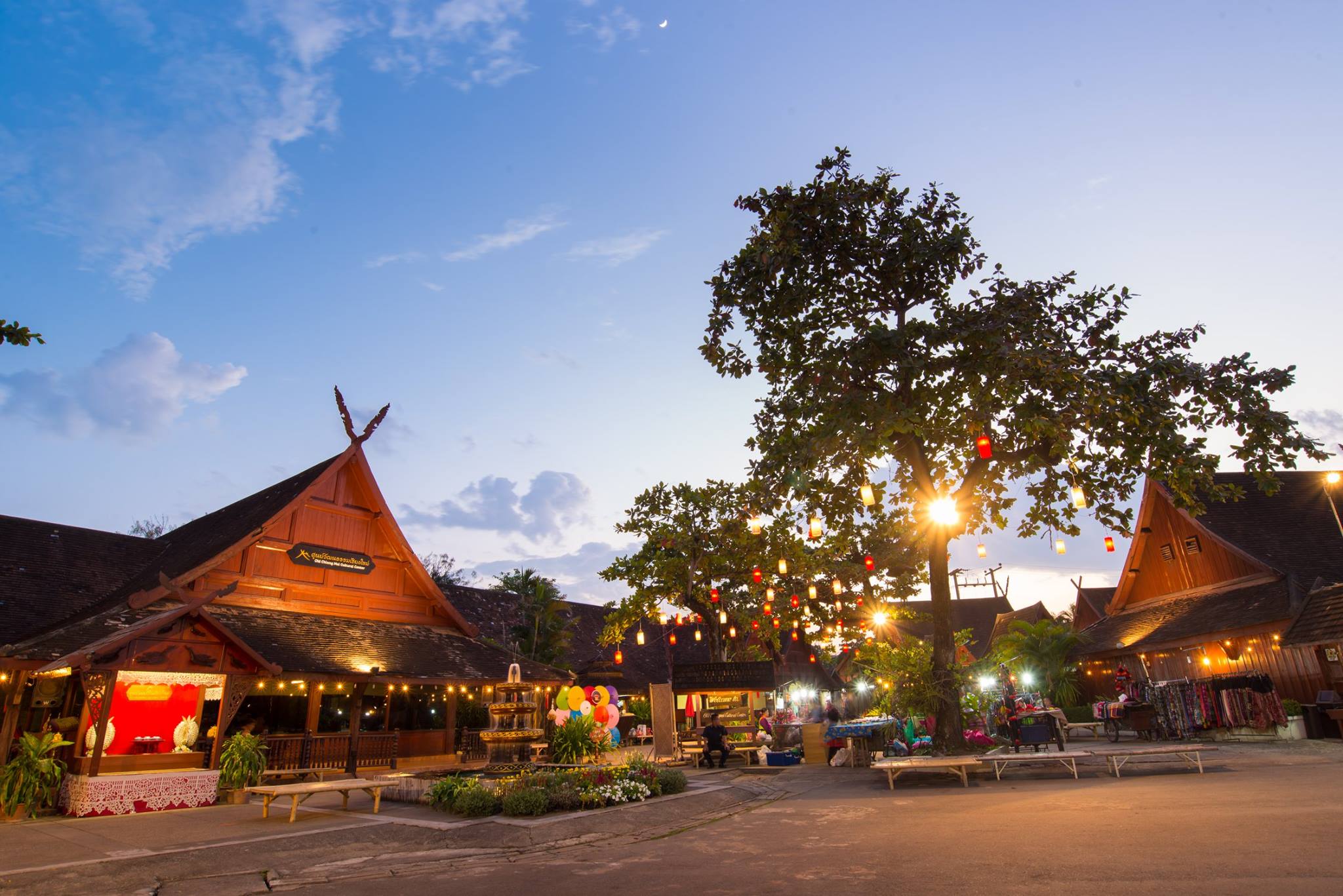 เฮือนขันโตก ขนมจีน บ้านน้ำพริก, Mira Cuisine, ถึงเจียงใหม่ คิทเช่น อาหารเหนือ, สบันงา, คุ้มขันโตก, ลำแต๊ๆ, หอมป้อมหอมเป, บ้านขันโตกฮาลาล